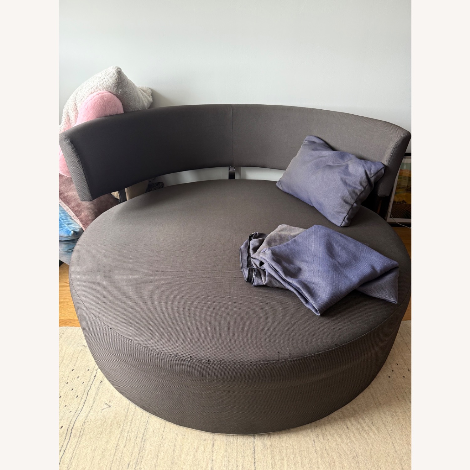 Lazzoni Dark Gray Round Sofa - image-2