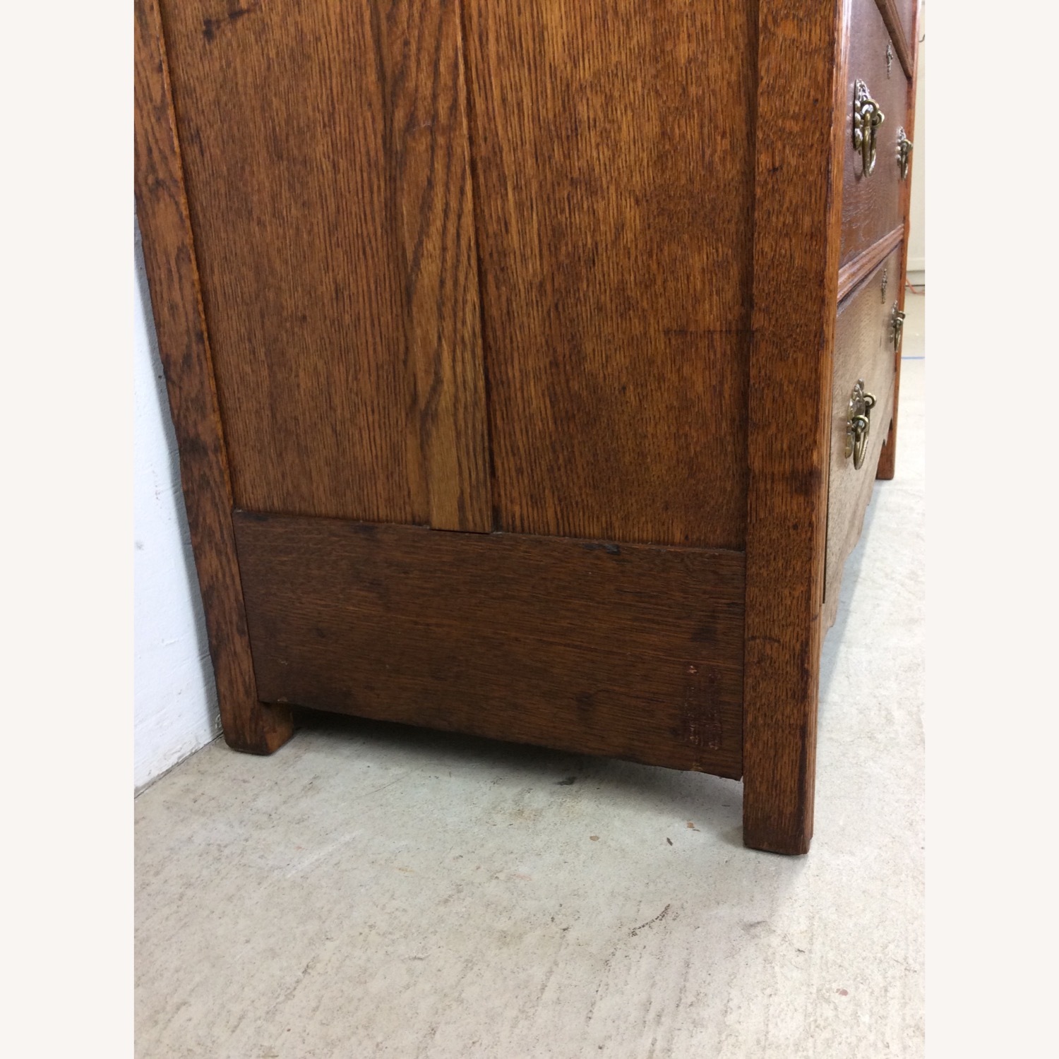 Antique Oak 6 Drawer Dresser with Brass Hardware - image-16