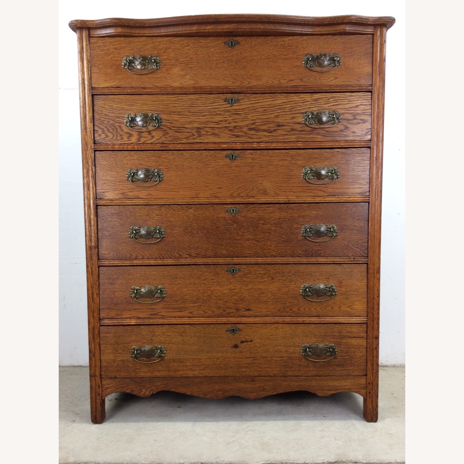 Antique Oak 6 Drawer Dresser with Brass Hardware - image-5