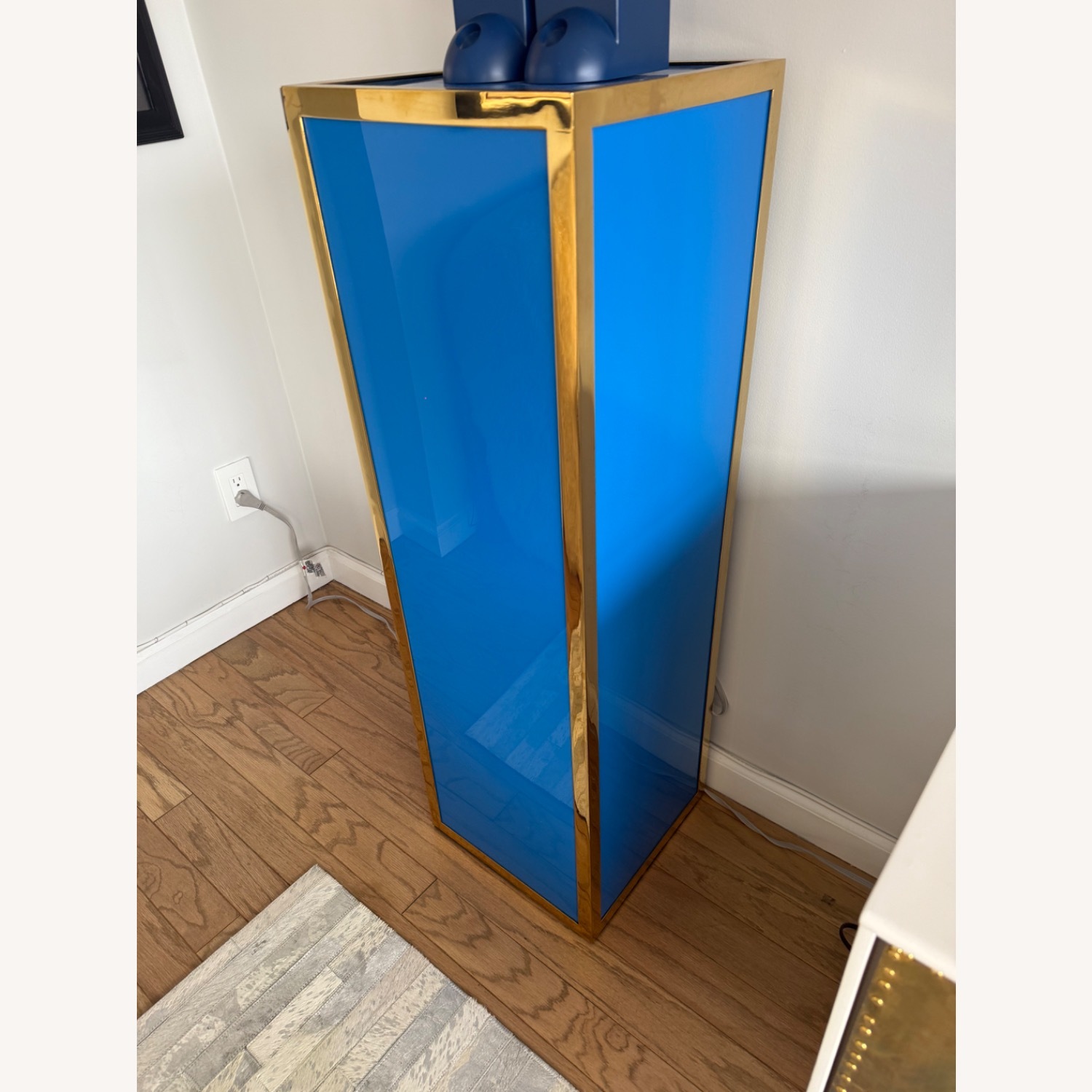 Jonathan Adler Lucite Pedestal Table  - image-2