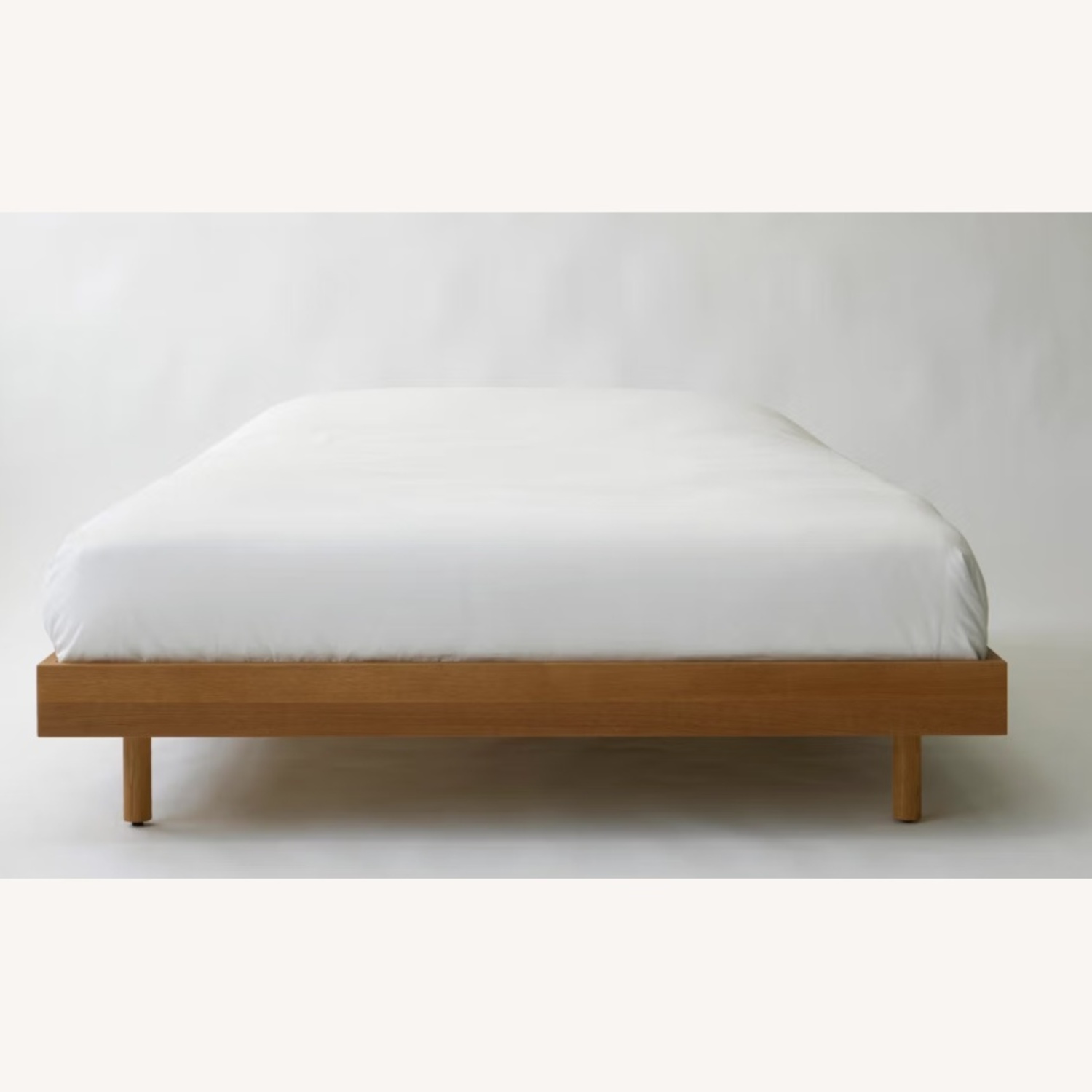 Akron Street Full Mysa Bed with Headboard - image-6