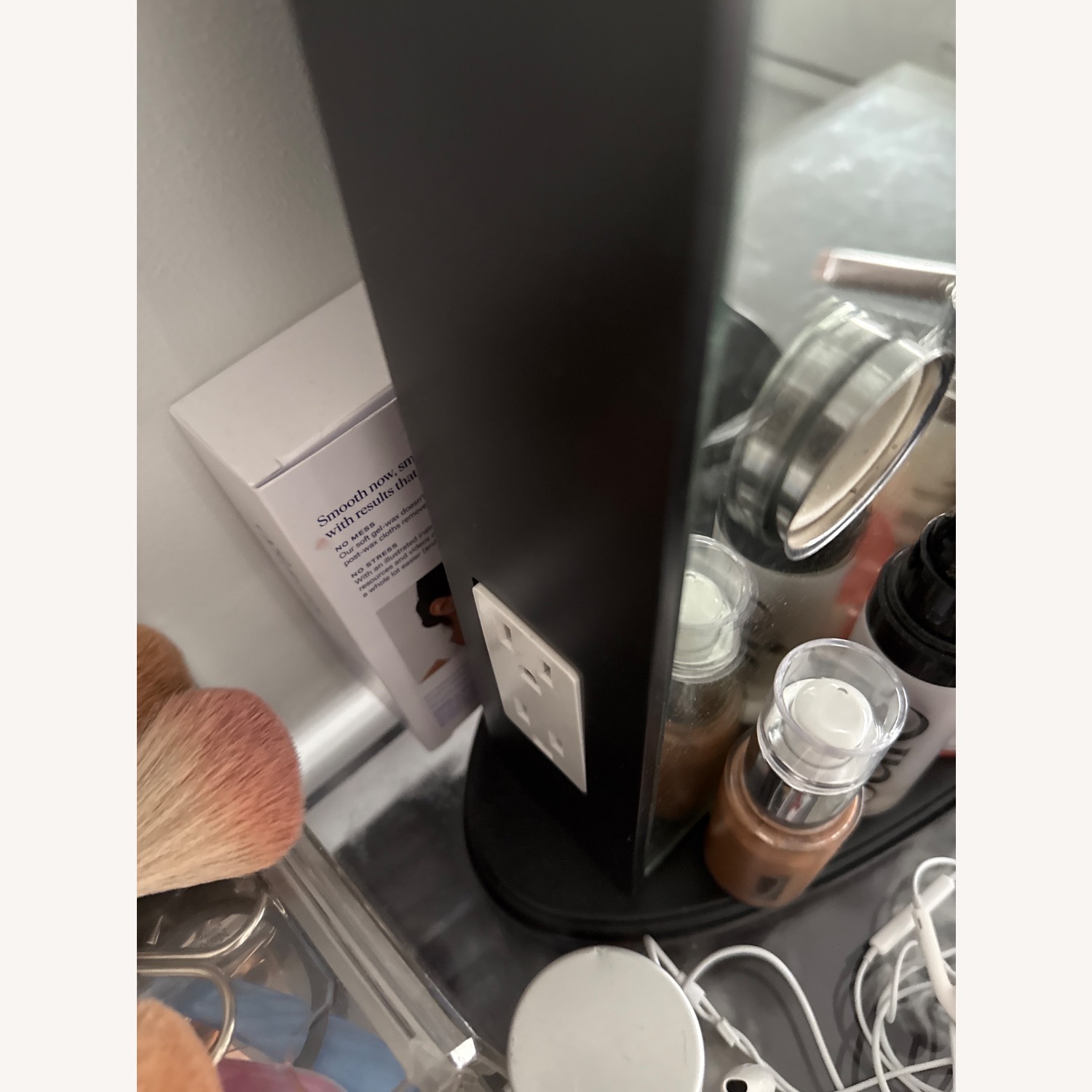 Impressions Vanity Mirror Hollywood Iconic - image-6