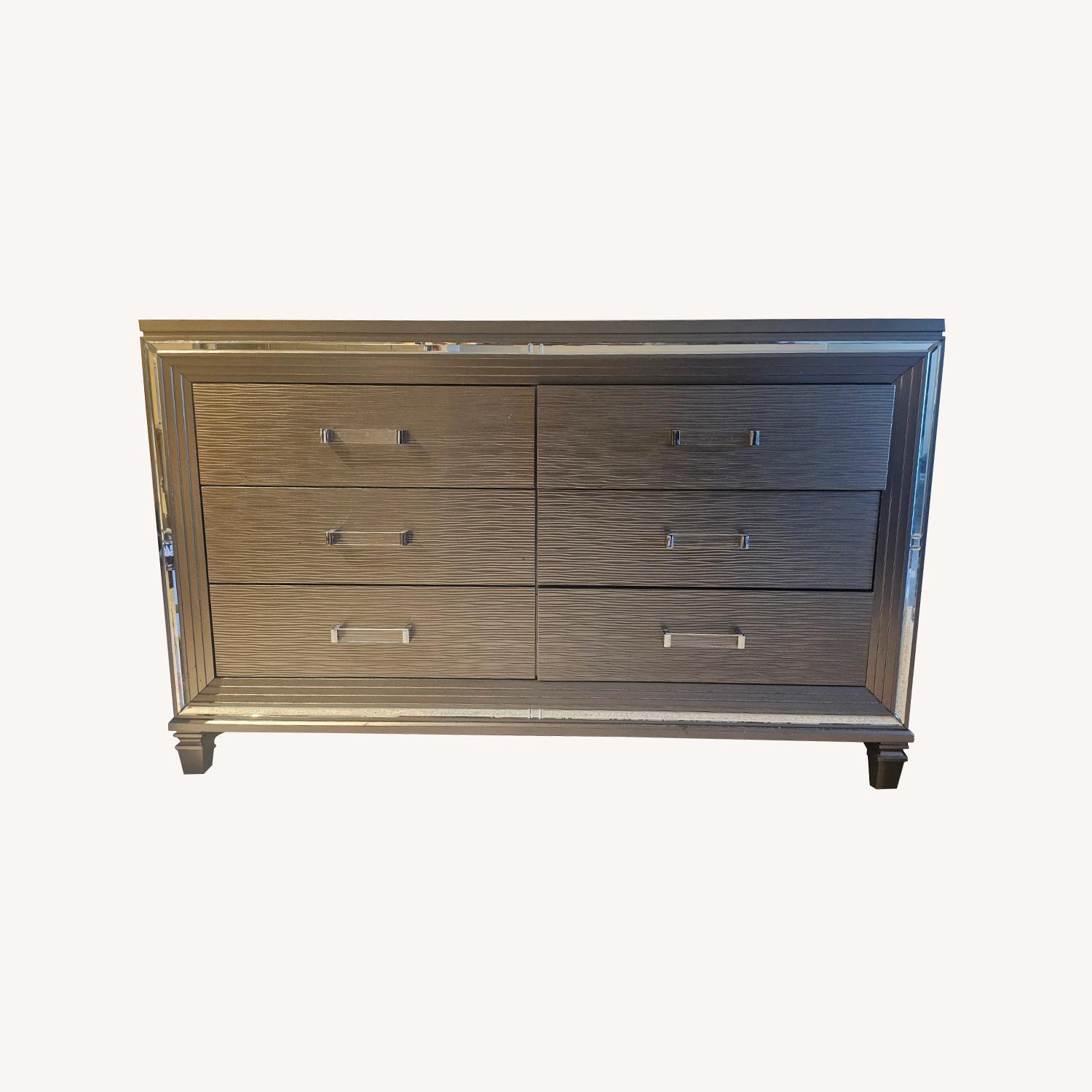 Stylish Glam Gray Dresser - image-8