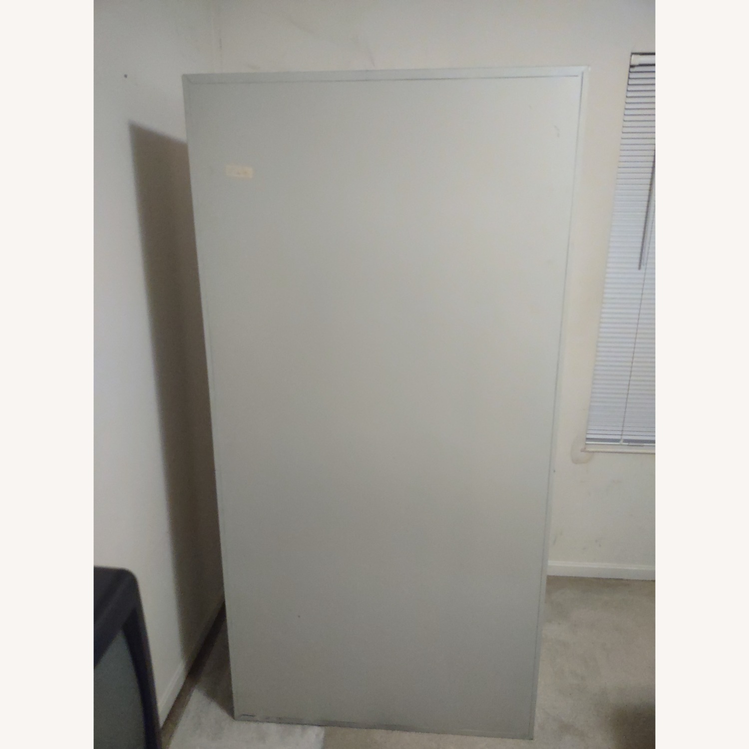 Sandusky Metal cabinet - image-8