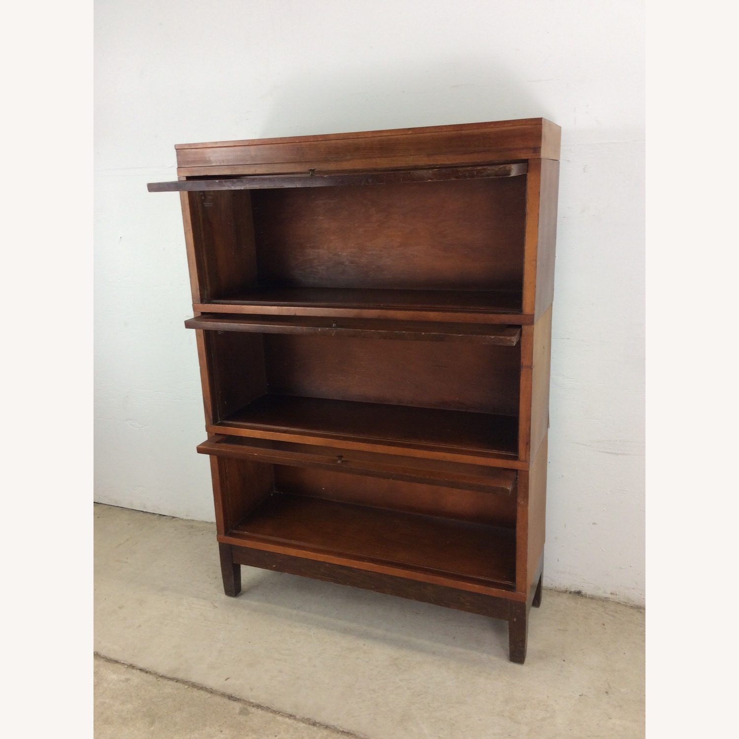 Antique 3 Barrister Bookcase by Globe Wernicke - image-27