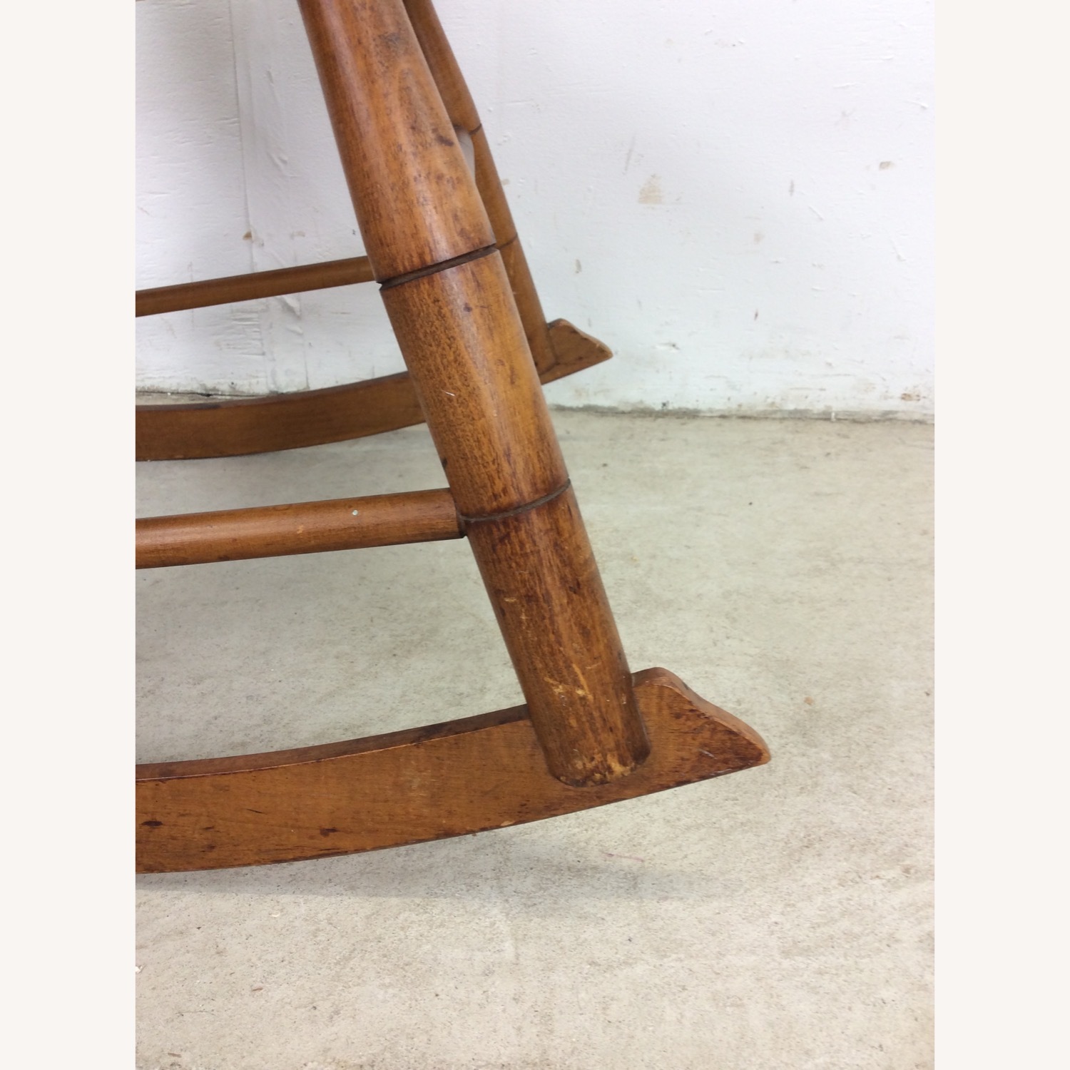 Mid Century Maple Rocking Chair with Spindle Back - image-20