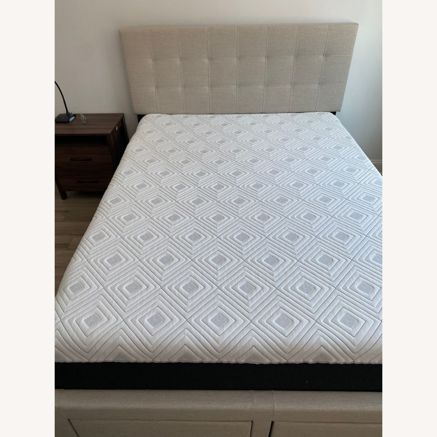 Queen Size Bed with Headboard & Storage Drawers - image-4