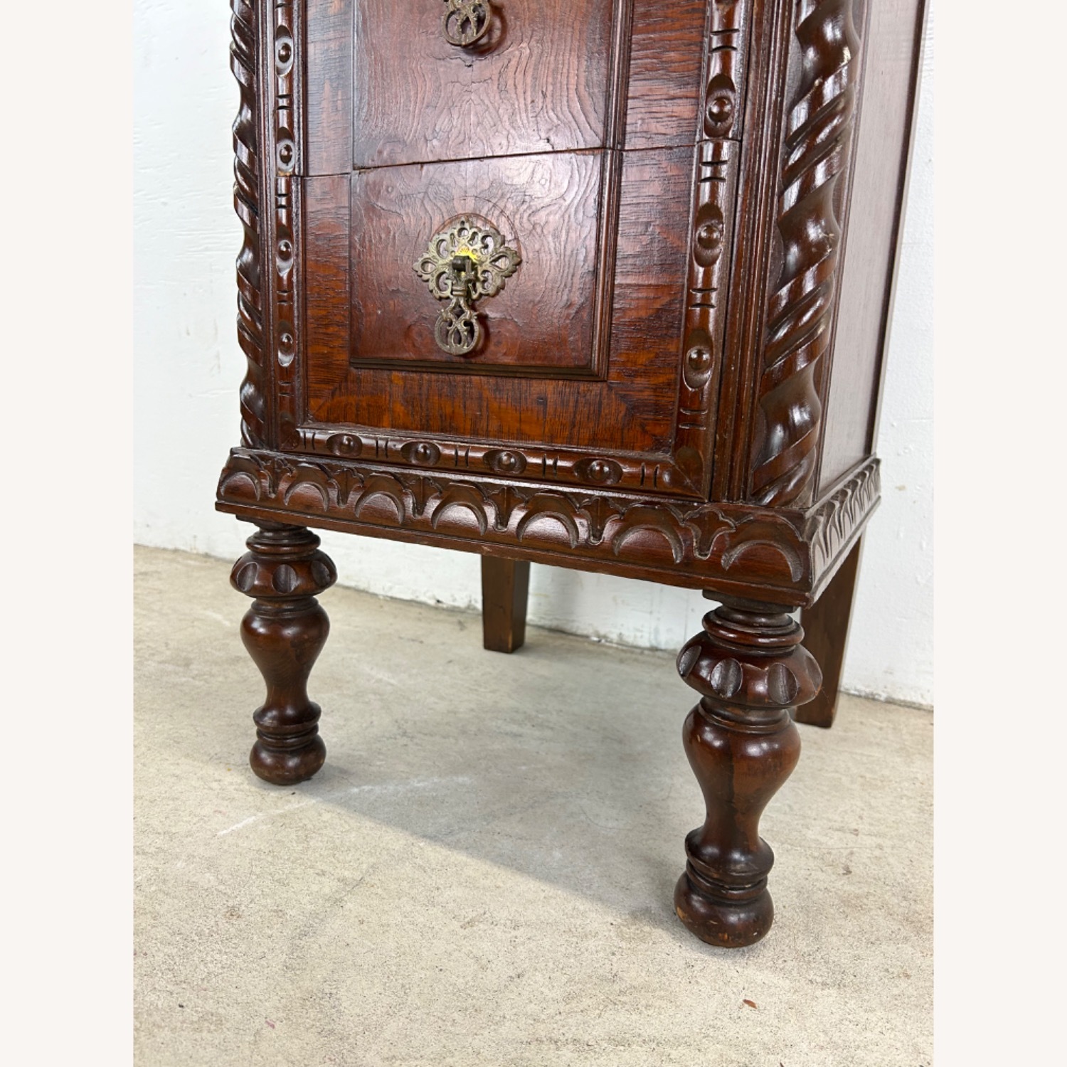 Antique Jacobean Gothic Carved Walnut End Table - image-8