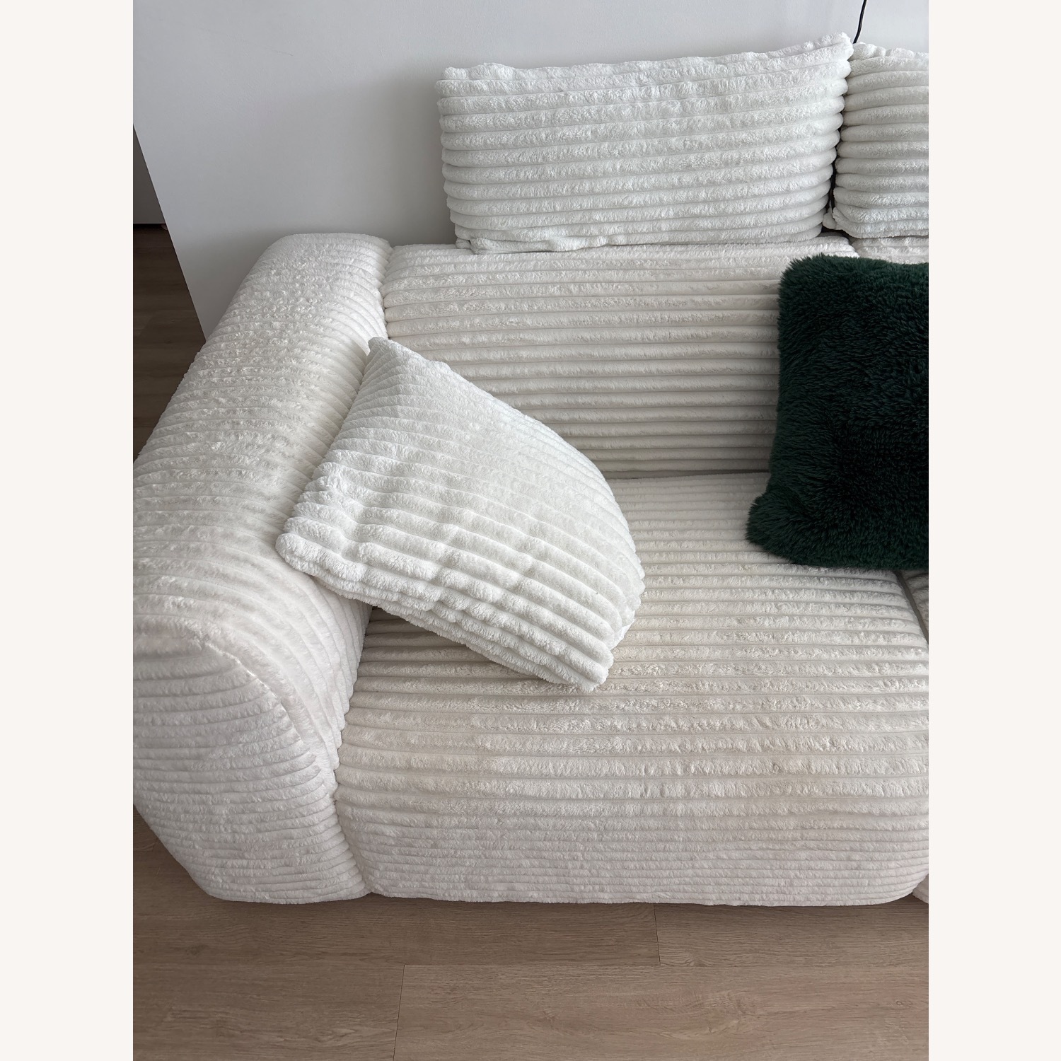 Rooms To Go Cableswynd Loveseat  - image-5