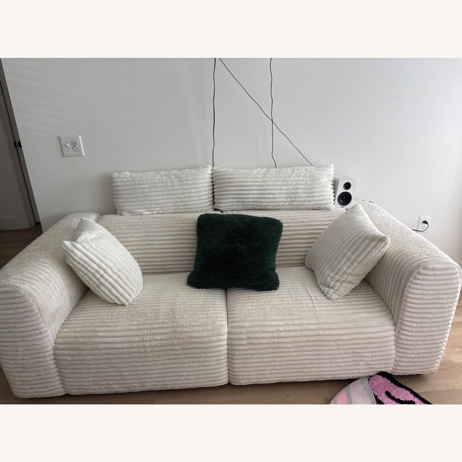 Rooms To Go Cableswynd Loveseat  - image-1