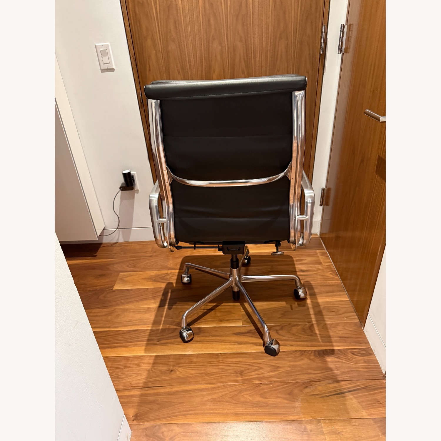 Eames Soft Pad Chair - Executive, Black - image-2