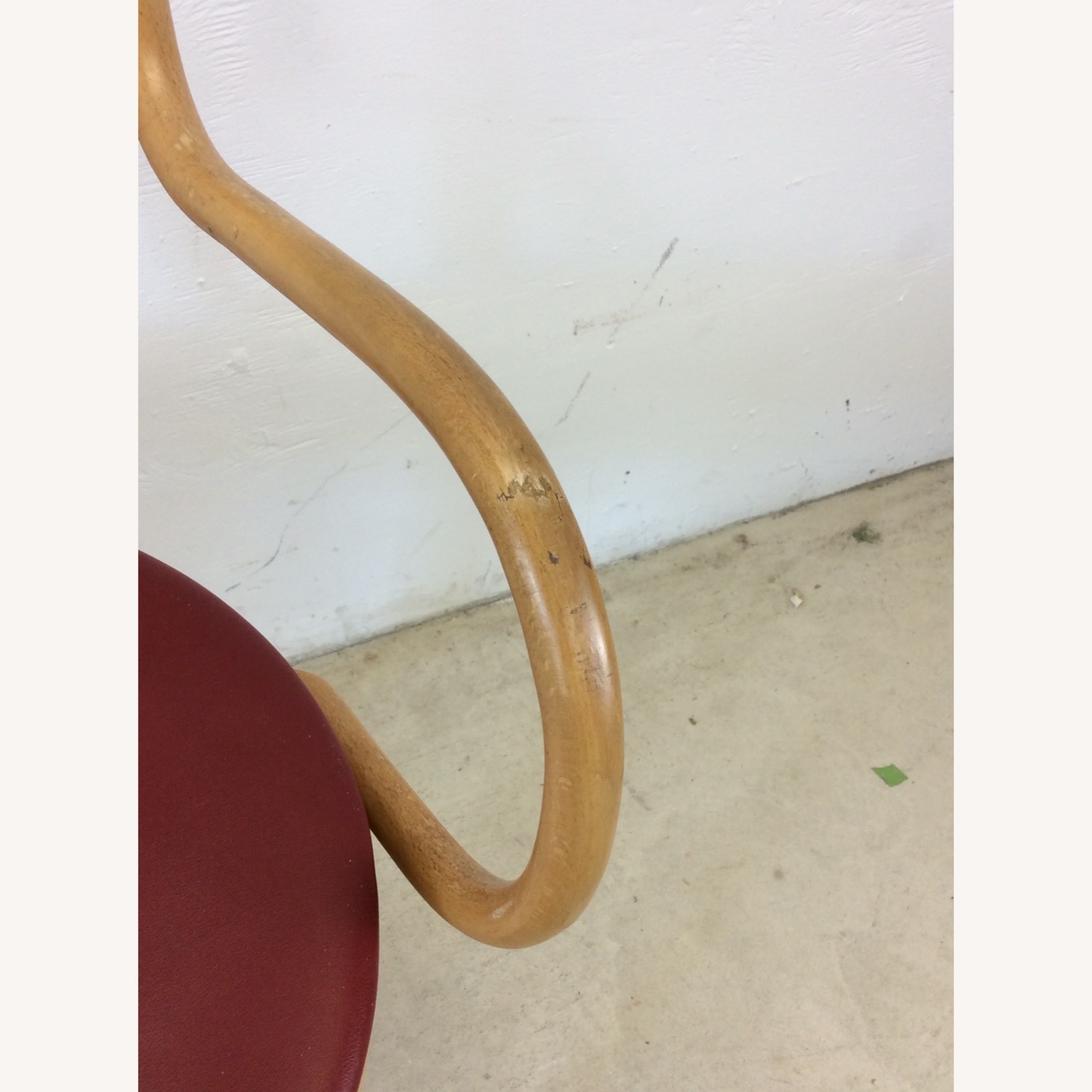 Set of 8 Thonet Style Dining Chairs - image-18