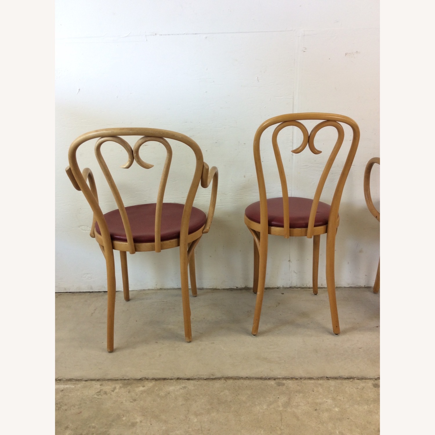 Set of 8 Thonet Style Dining Chairs - image-22