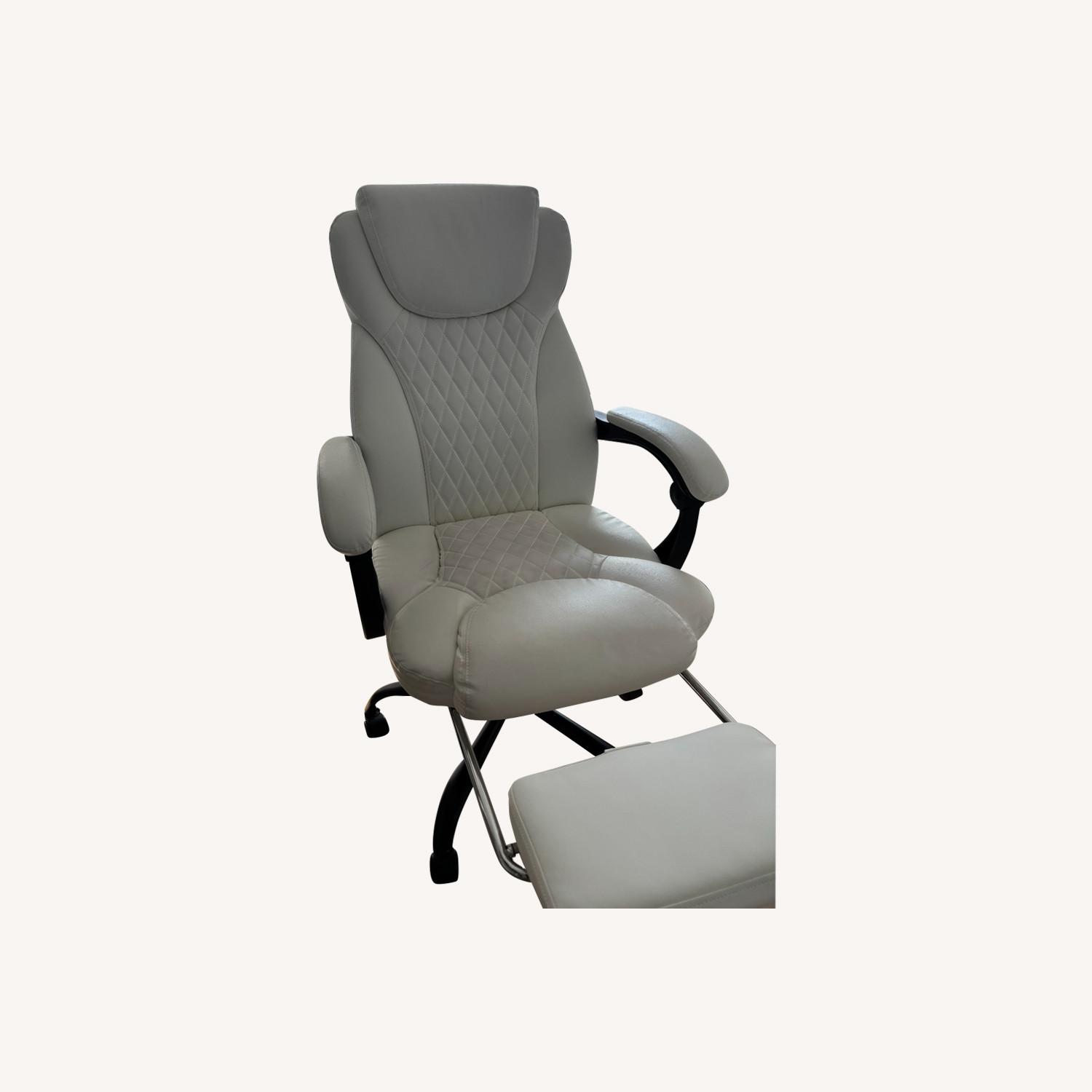 Amazon White Office Chair with Leg Pull Out - image-0