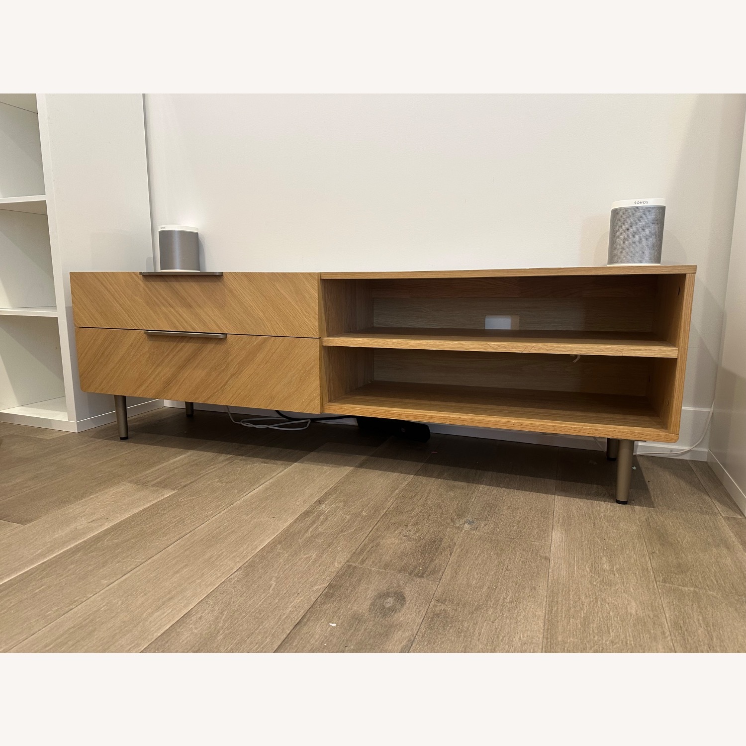 Article Nera 63" Low Media Unit Oak - image-4