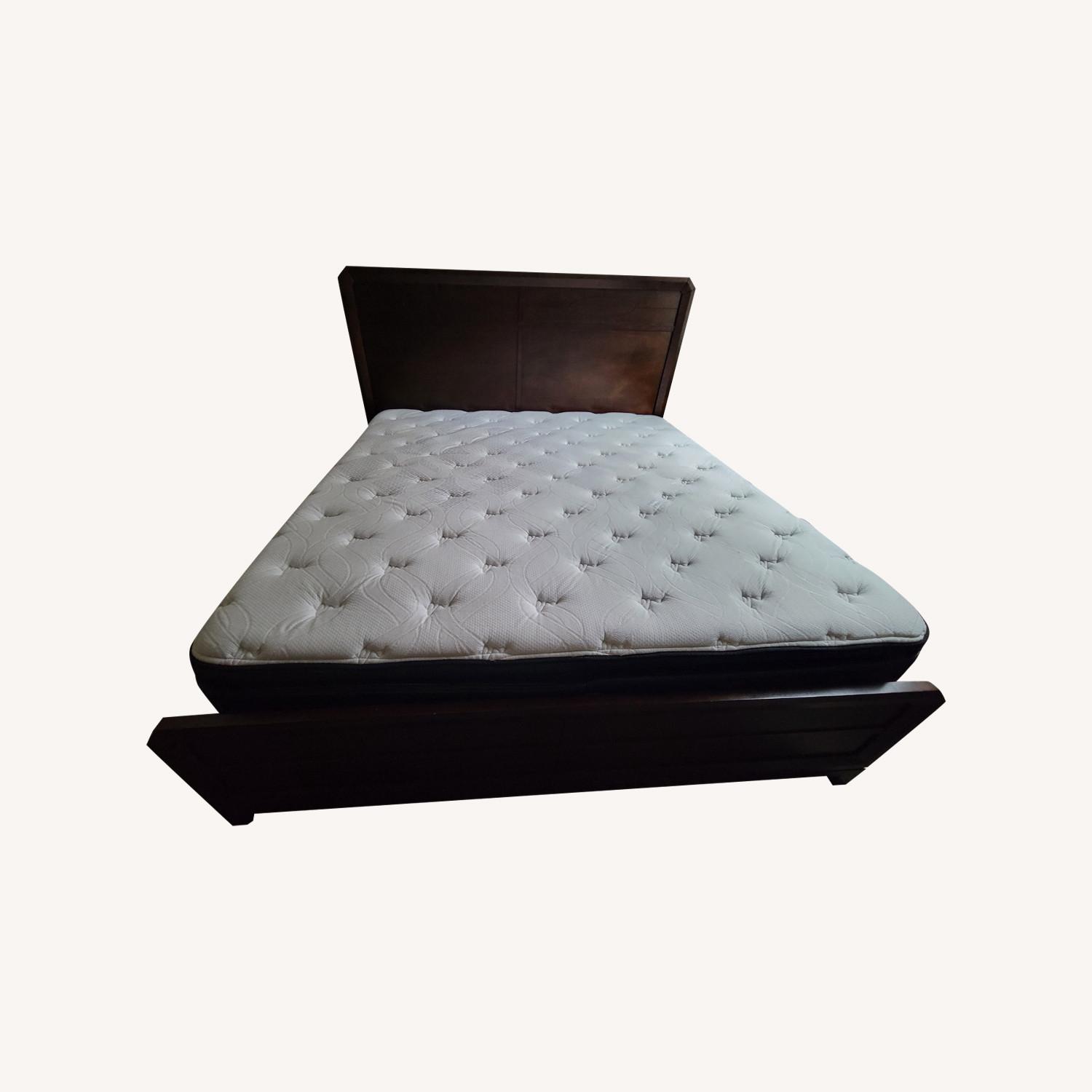 Geometric Gradient Cherrywood Bed - image-0