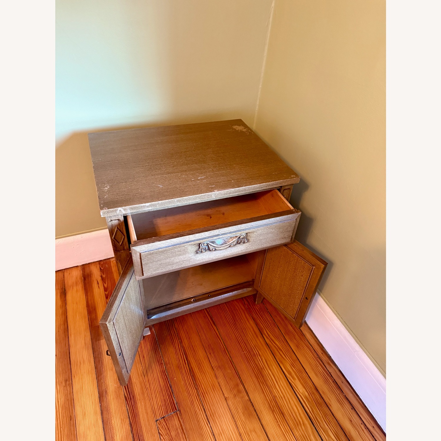 Cherry Antique Bedroom Nightstand Storage - image-2