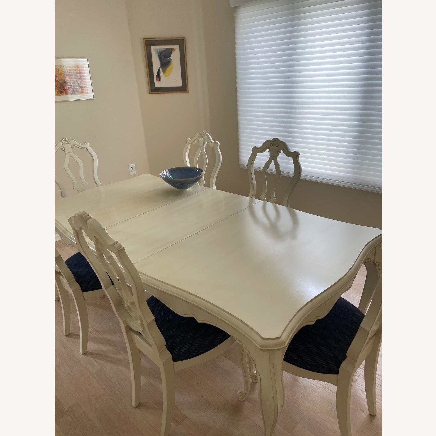 Dining Room Table and Chairs - image-1