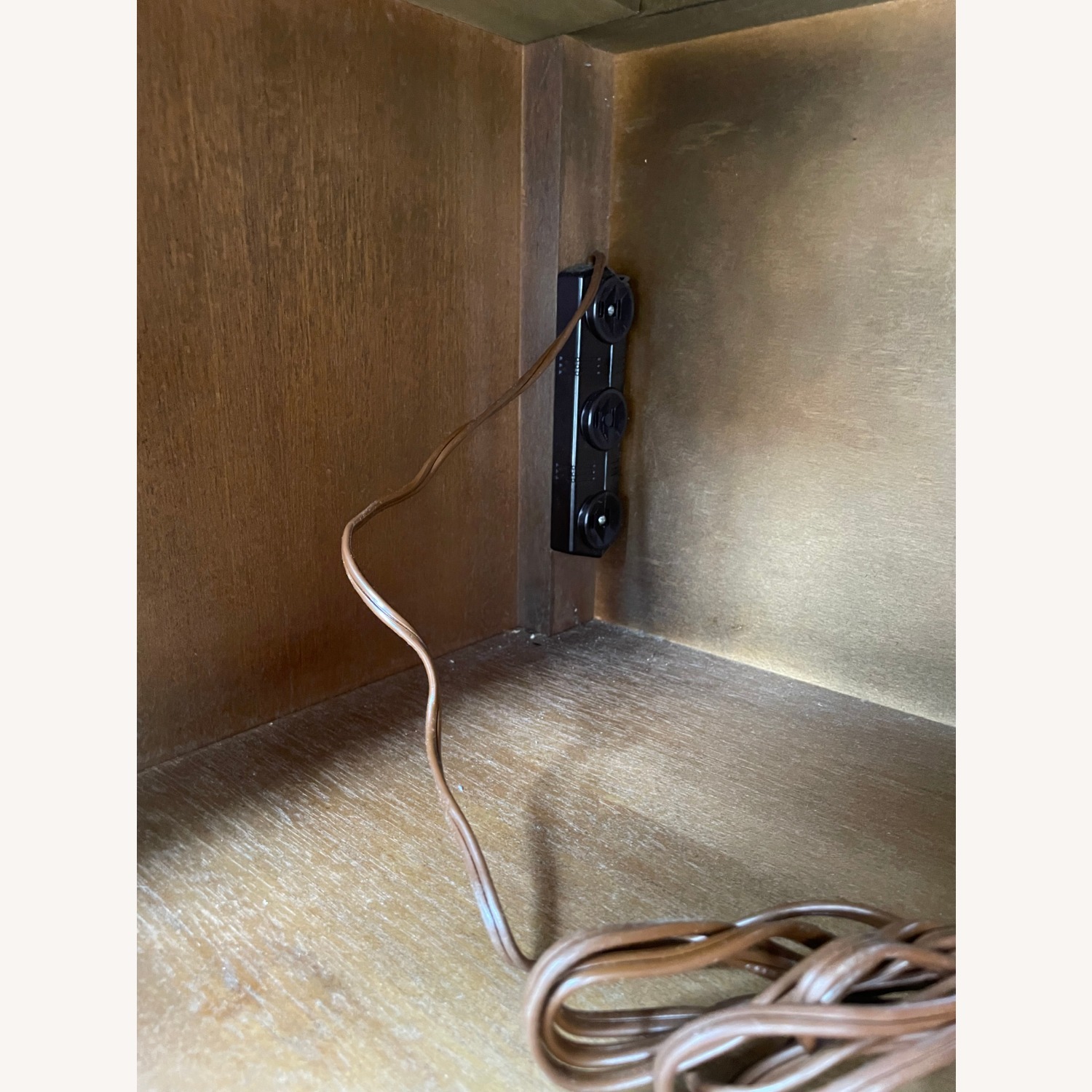 Henredon Mid-Century Traditional Nightstands - image-6