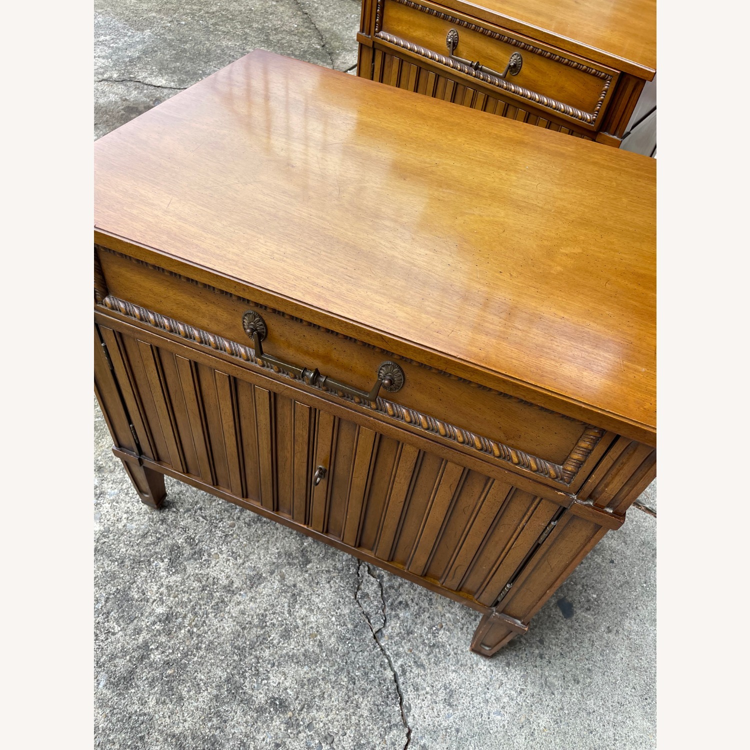 Henredon Mid-Century Traditional Nightstands - image-10
