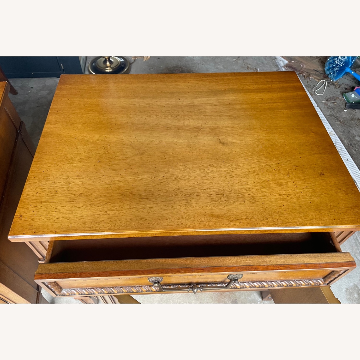 Henredon Mid-Century Traditional Nightstands - image-18