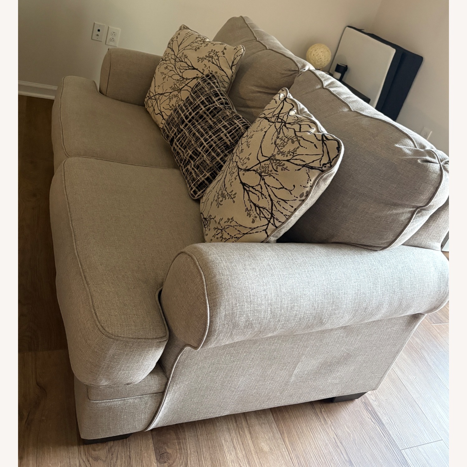 Ashley Furniture Velletri Loveseat - image-3