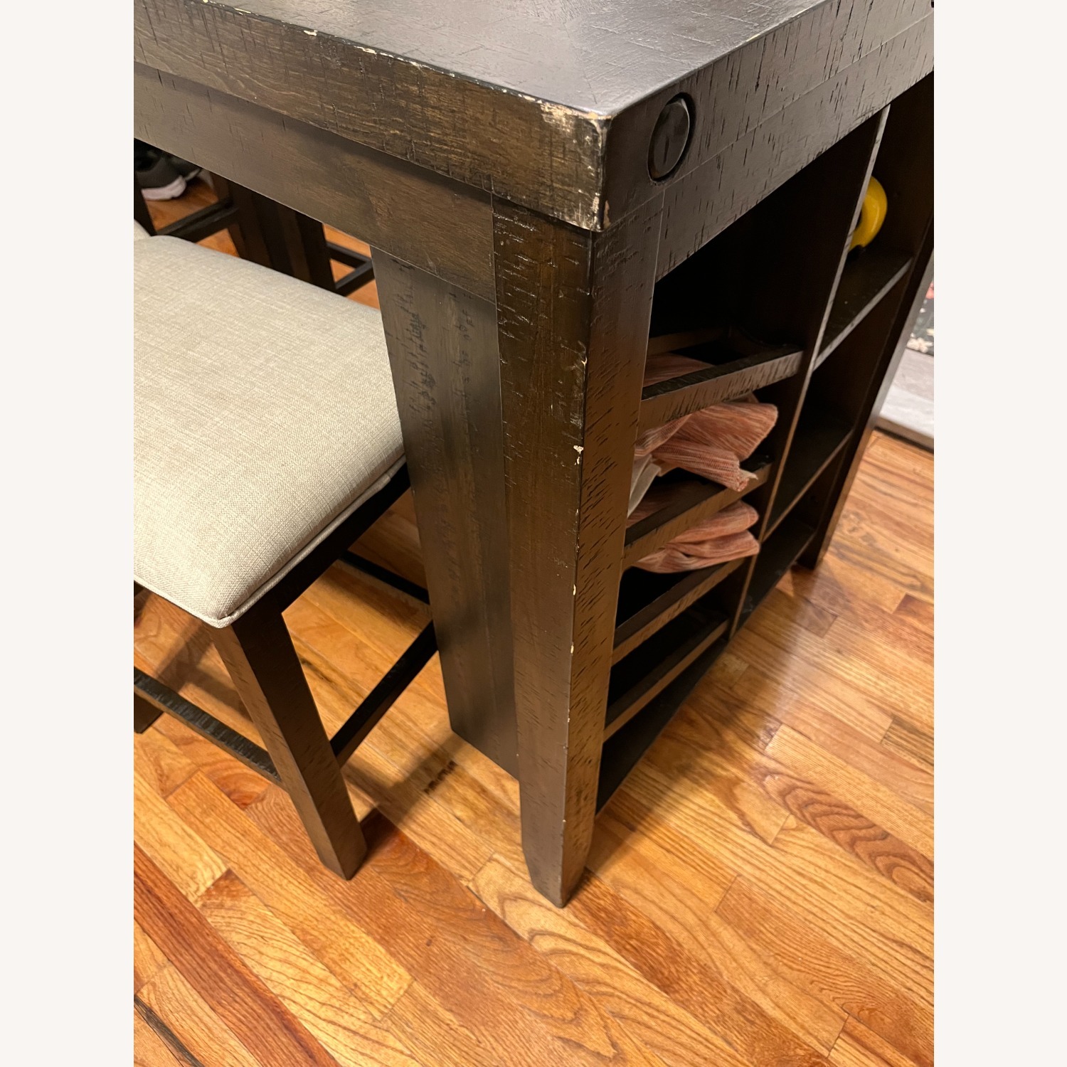 Bob's Discount SonomaKitchen Island Set with 4 Backless Stools - image-7