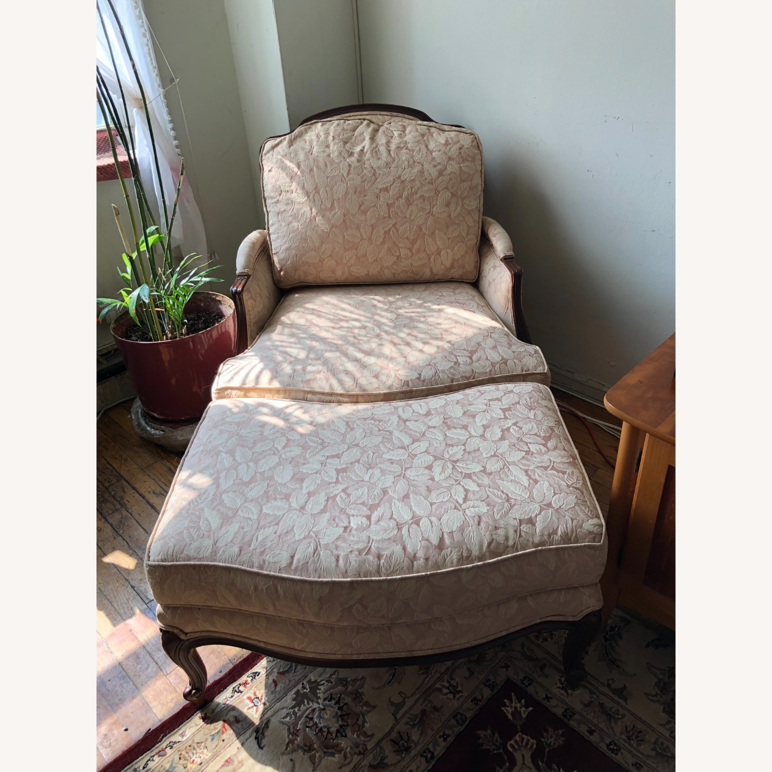 Ethan Allen Vintage Arm Chair with Ottoman Chaise - image-8