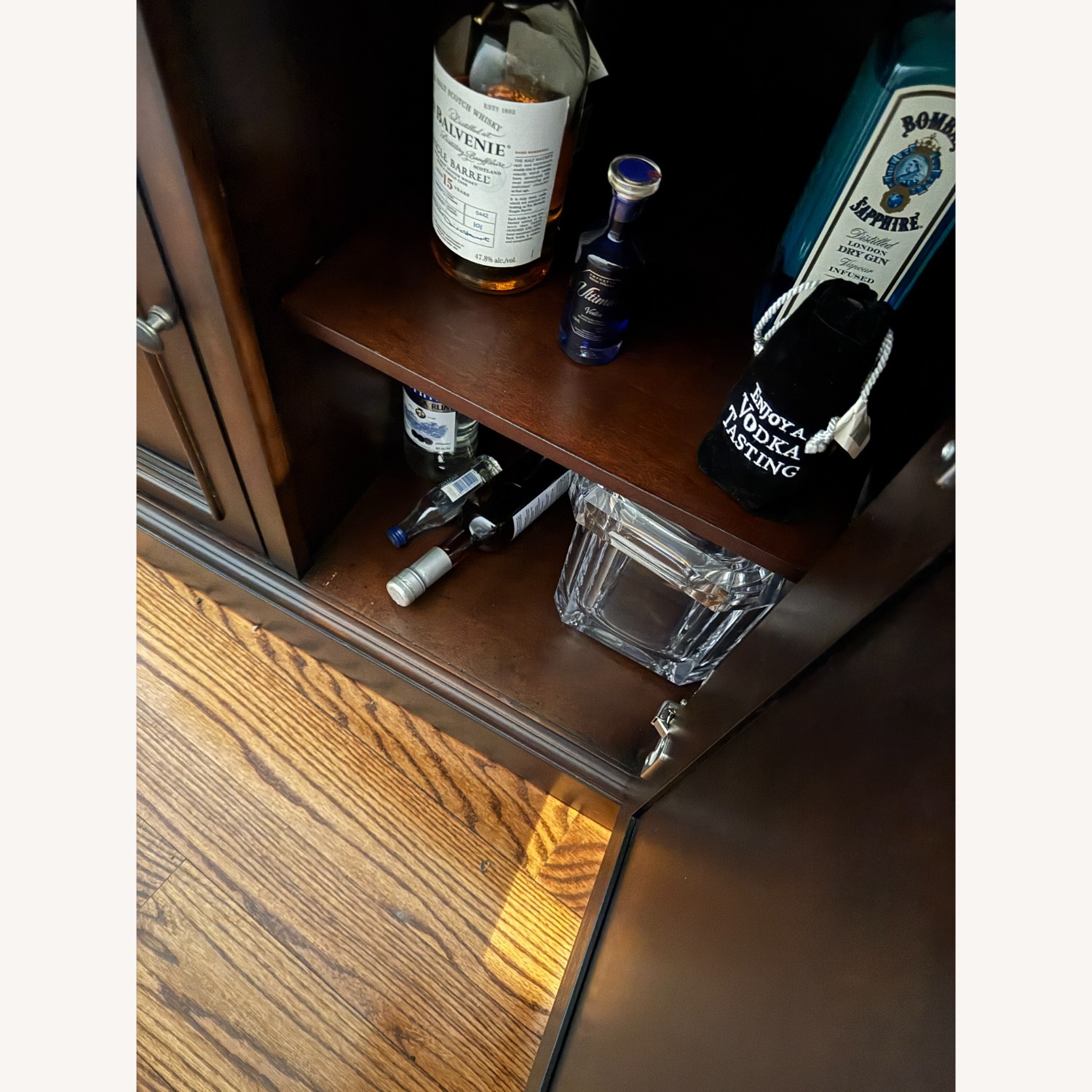 Wooden Home Bar - image-5