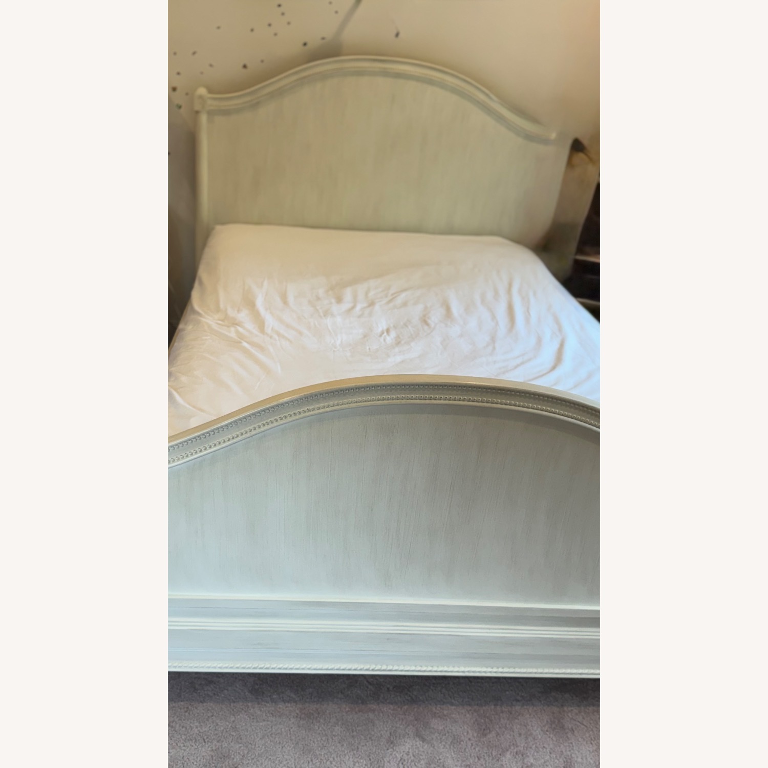 Bellina Arched Panel Bed - image-5