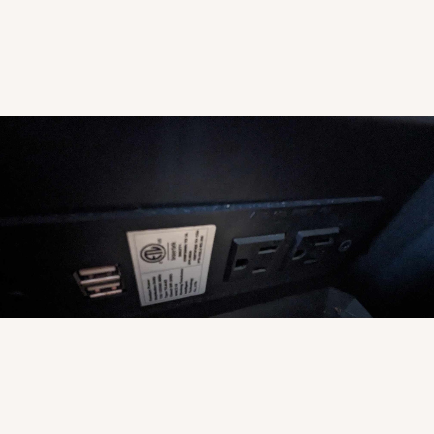 Badcock Pasadena Sectional w Chaise - image-4