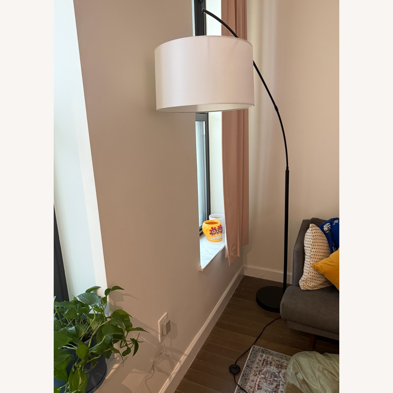 72" High Black Finish Modern Arc Floor Lamp - image-3