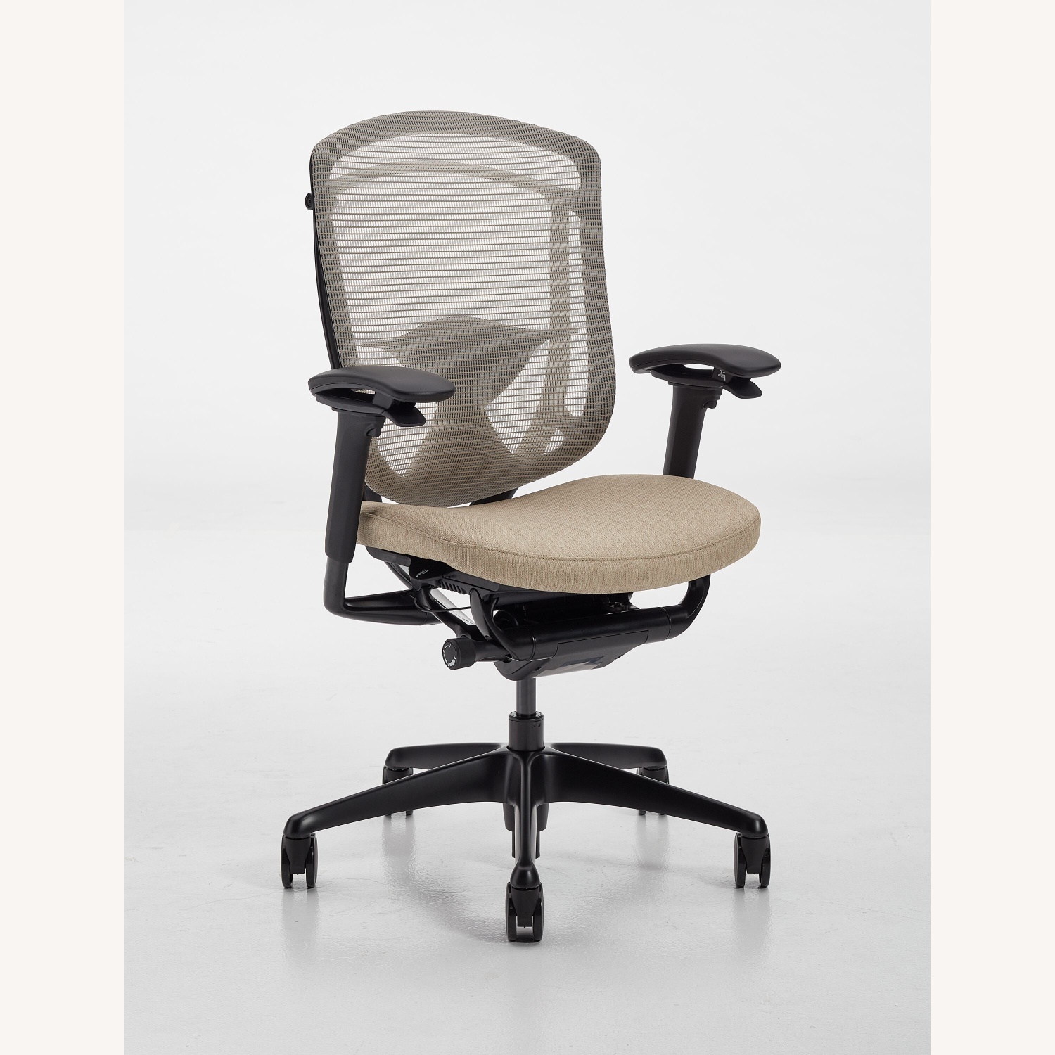 Teknion Nuova Contessa Ergonomic Task Chair - image-8