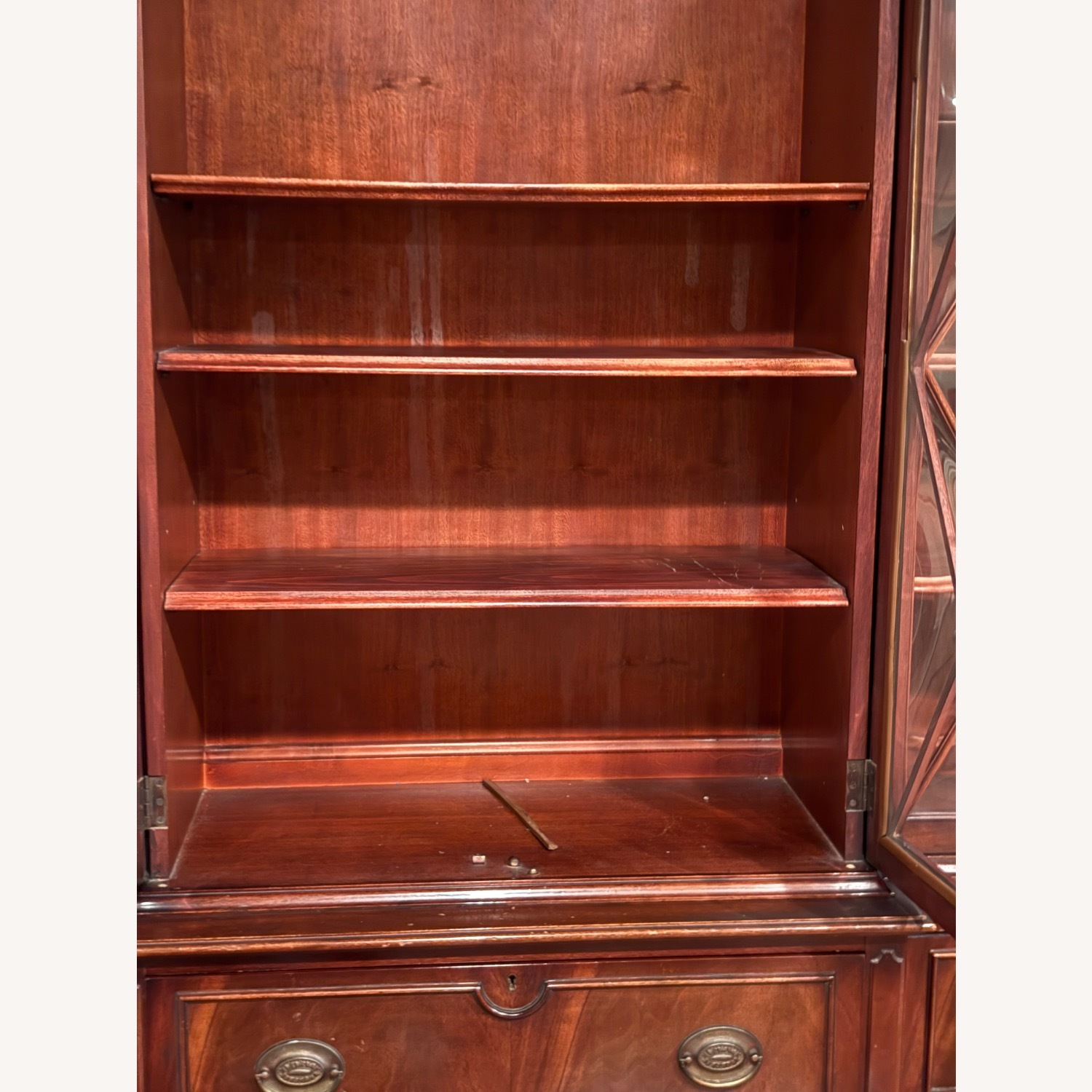 Vintage Mahogany Georgian Style Display Cabinet - image-4