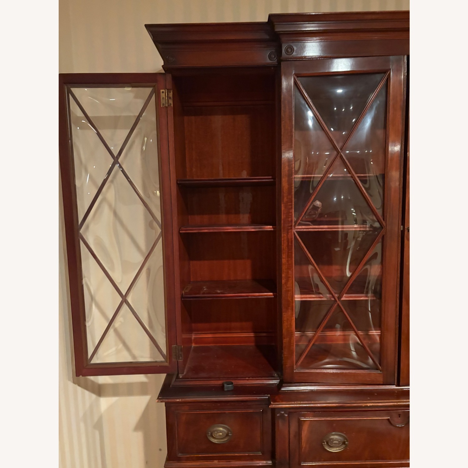 Vintage Mahogany Georgian Style Display Cabinet - image-2