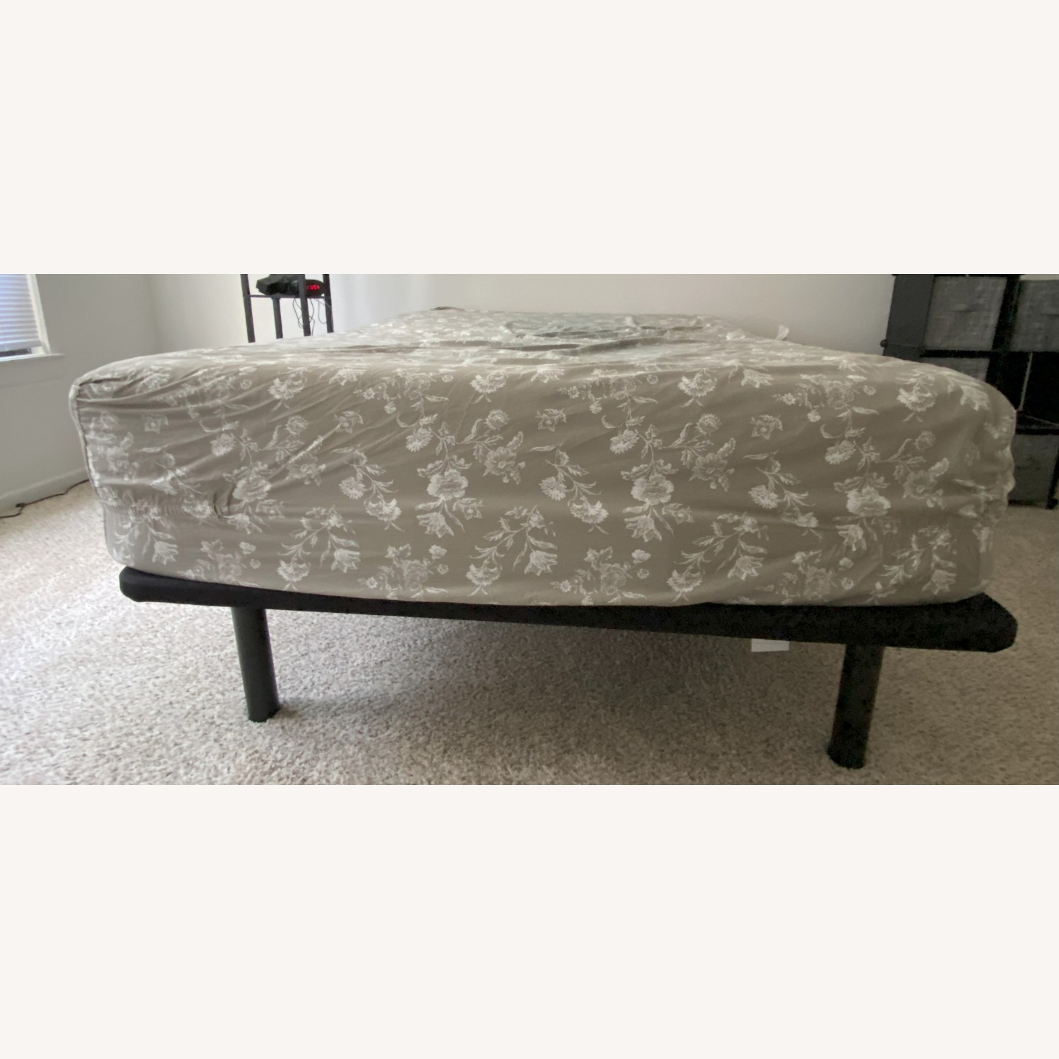 Queen Size Bed - image-3