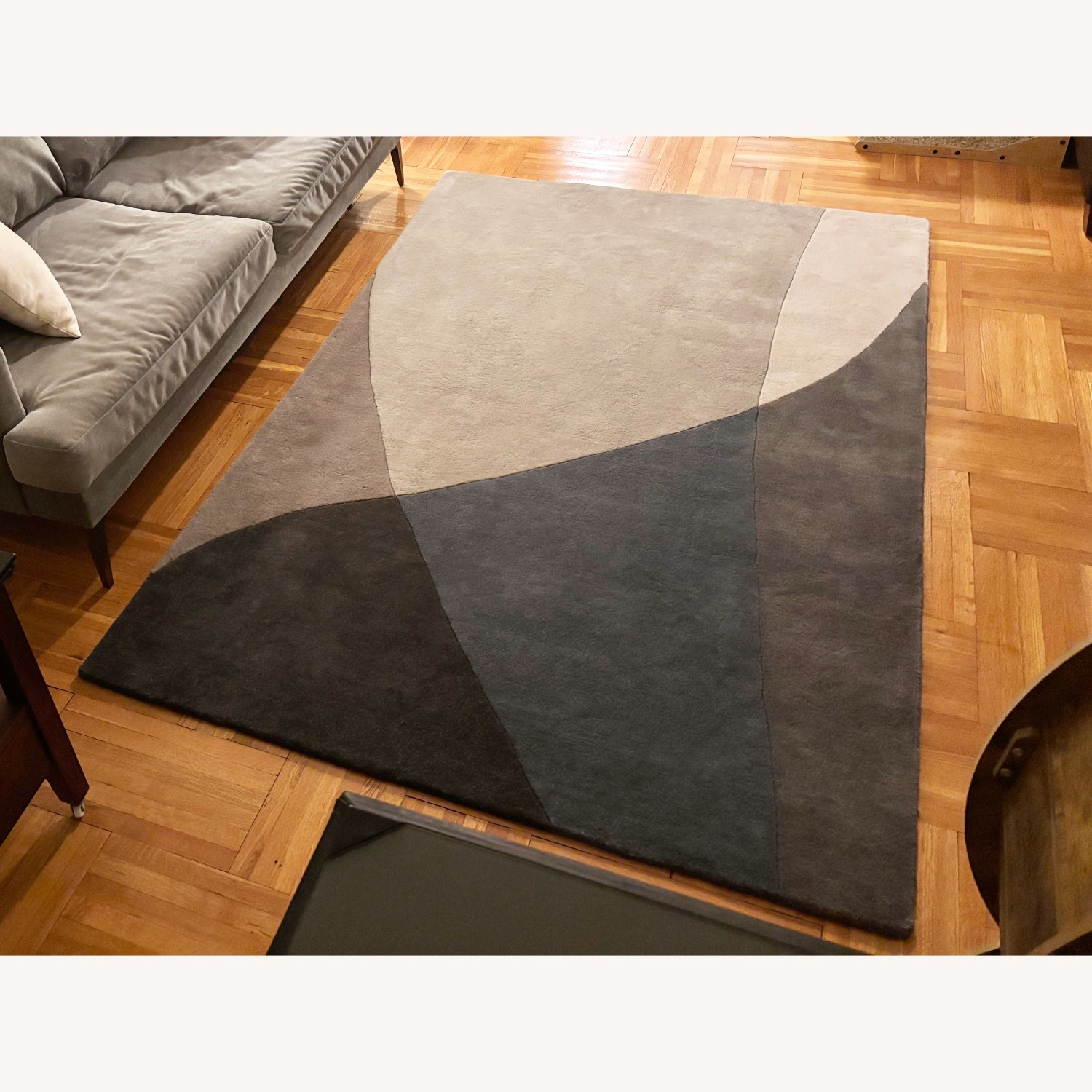 Chandra Bense Garza Geometric Area Rug - image-4