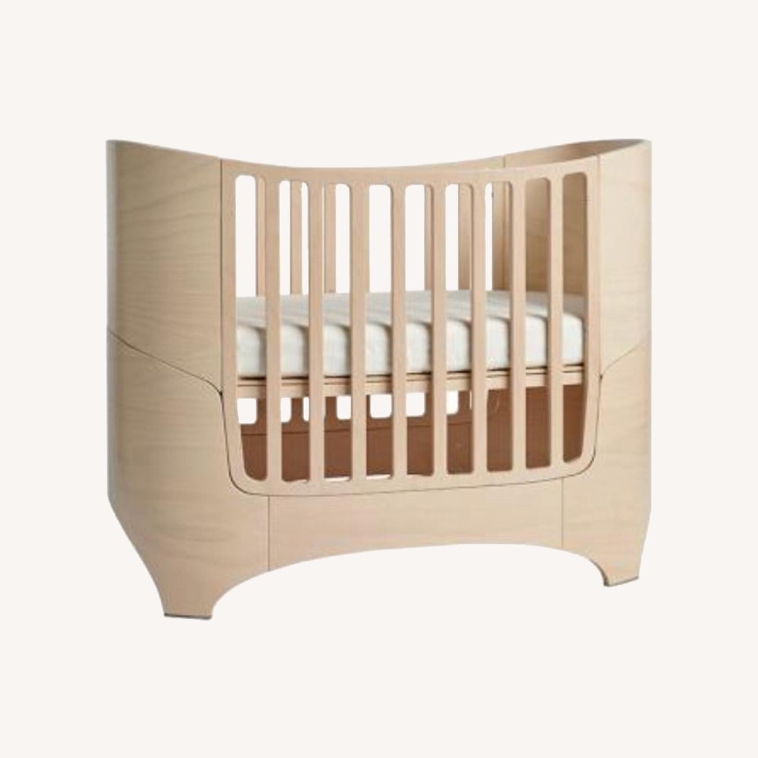 Leander Classic™ Crib-to-Junior Bed - image-0