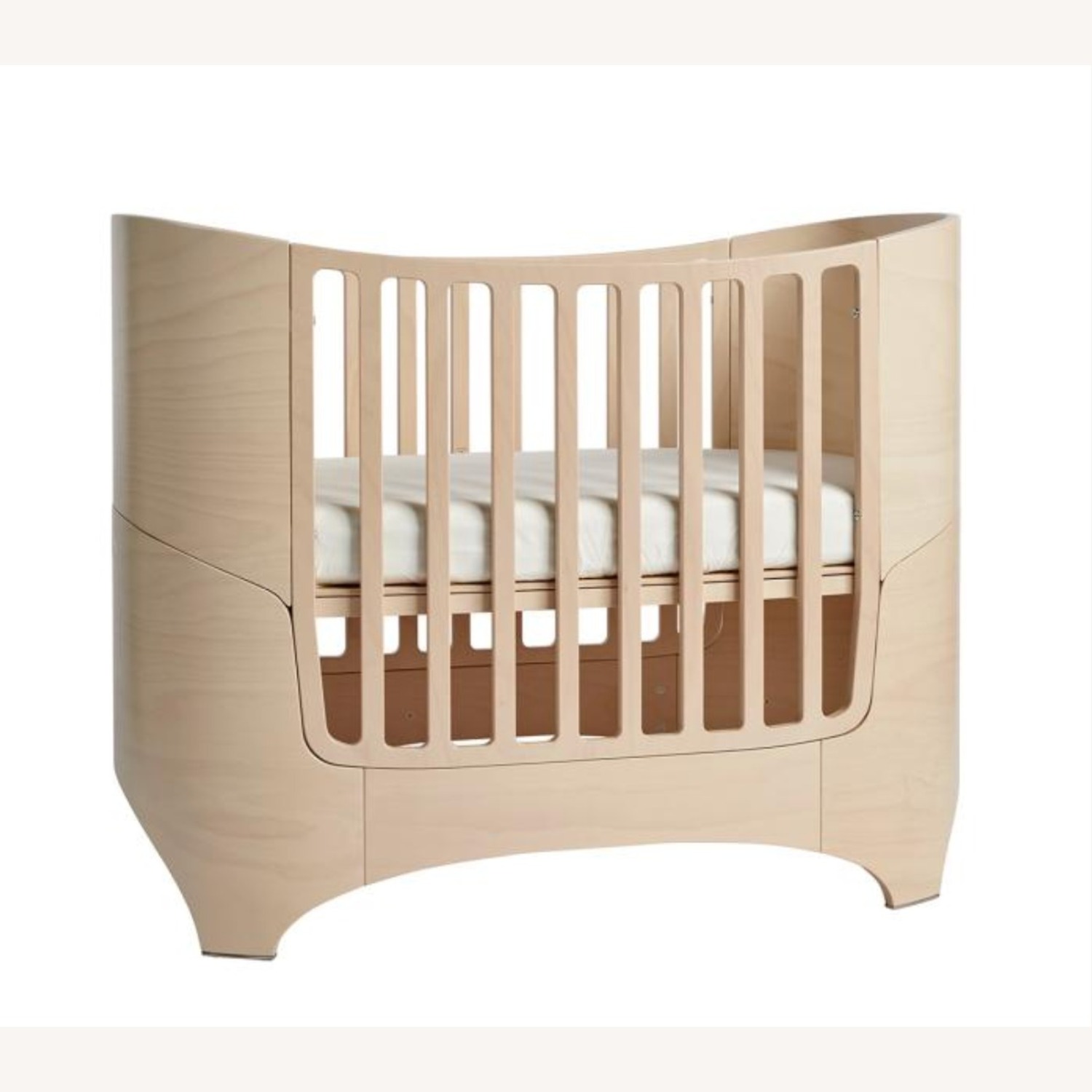 Leander Classic™ Crib-to-Junior Bed - image-6