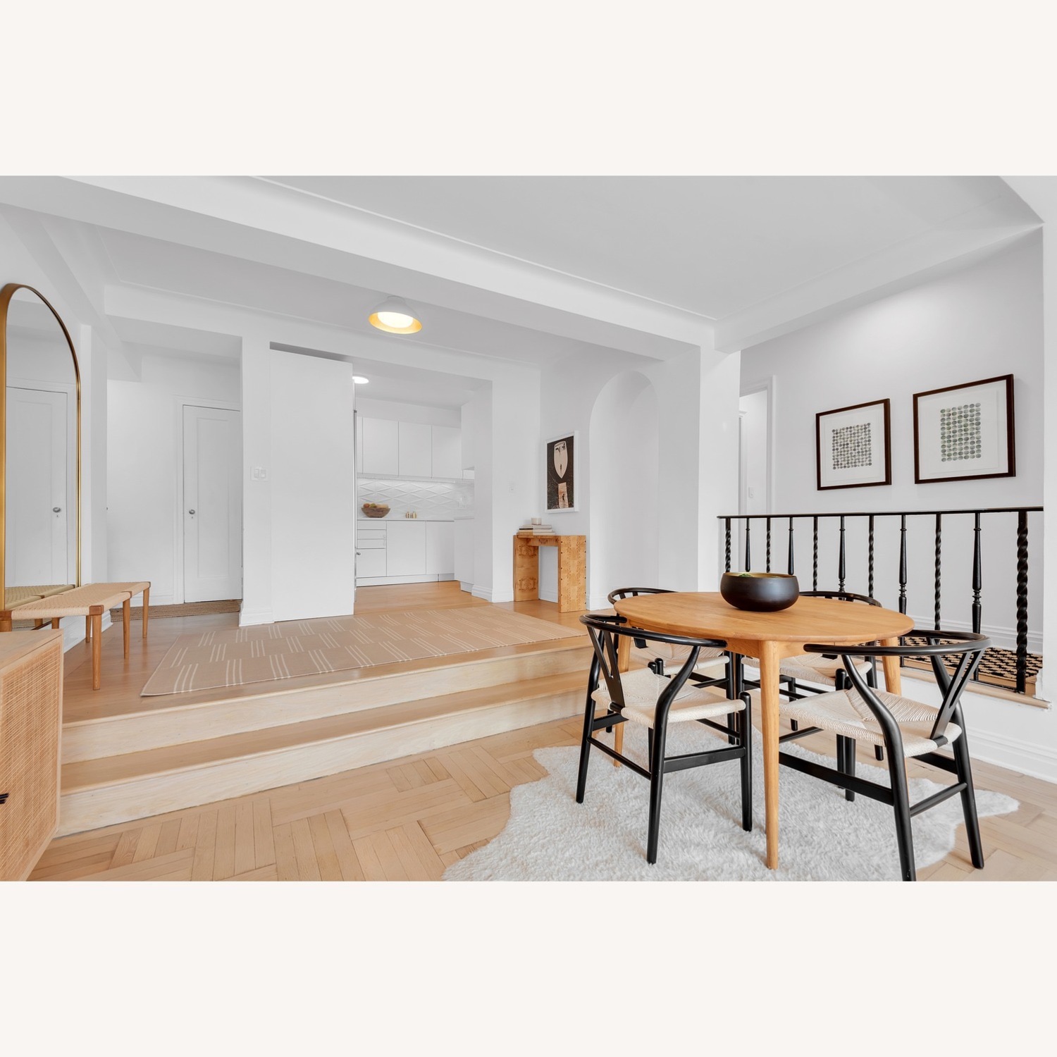 Carl Hansen & Søn Wishbone Chair Set - image-3