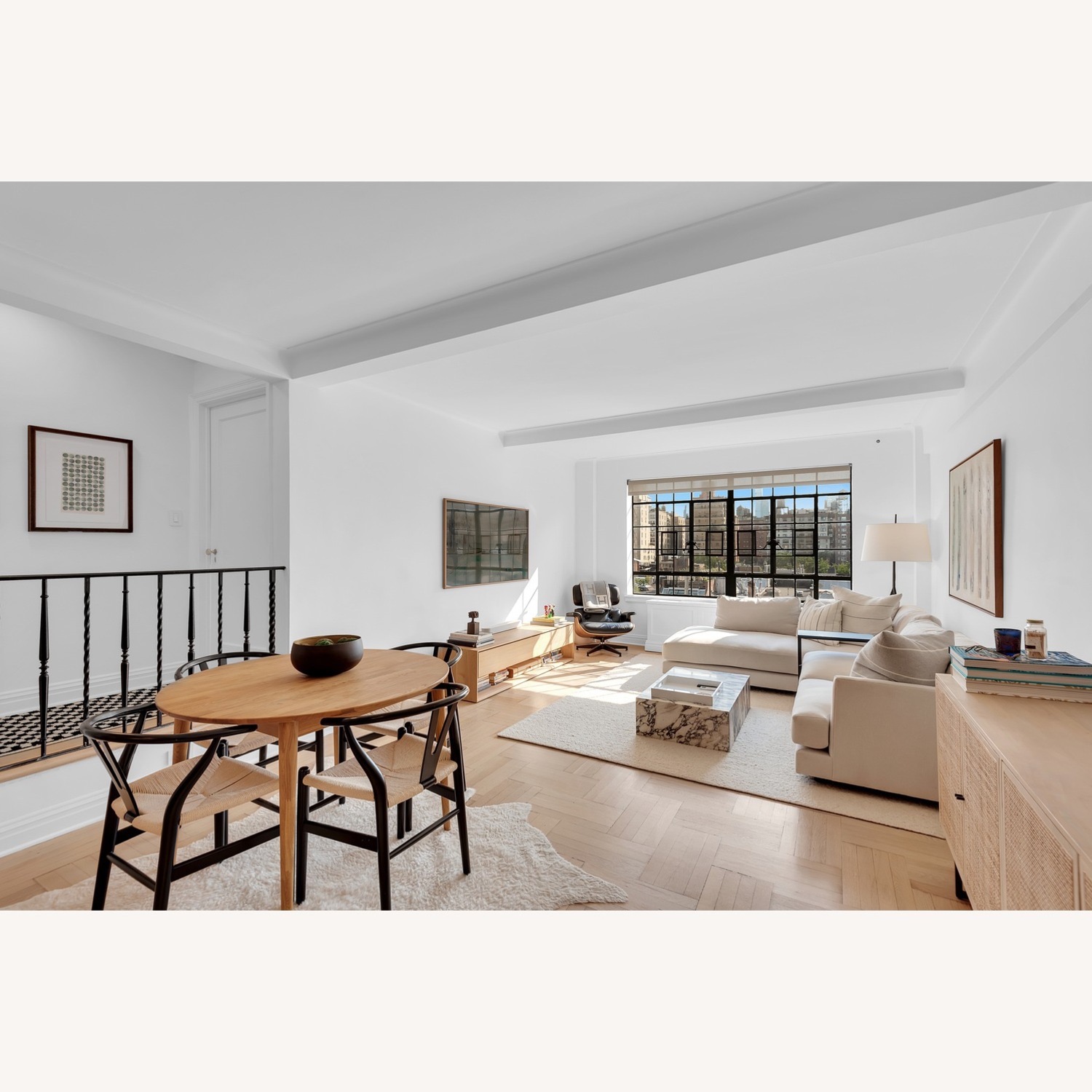 Carl Hansen & Søn Wishbone Chair Set - image-2