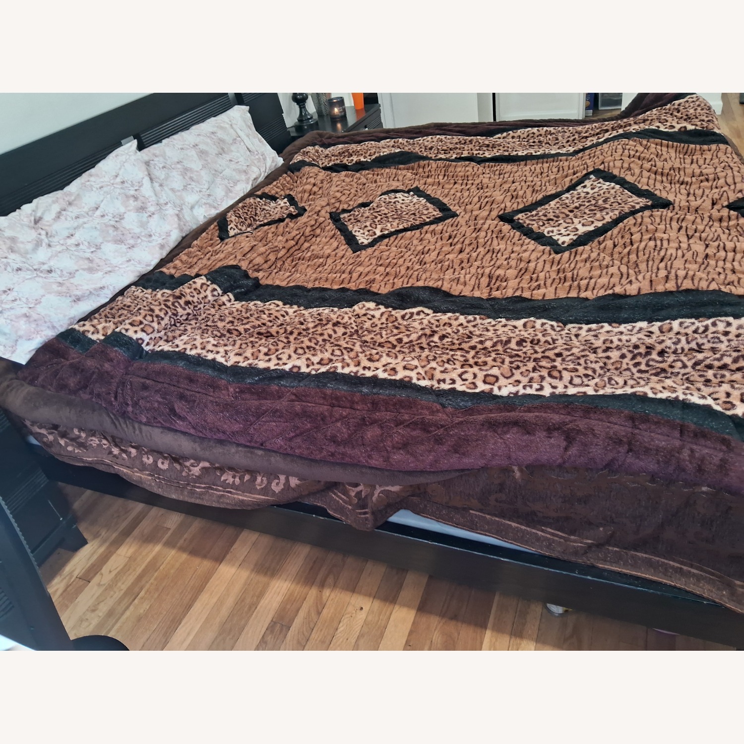 King Size Wooden Bed - image-3