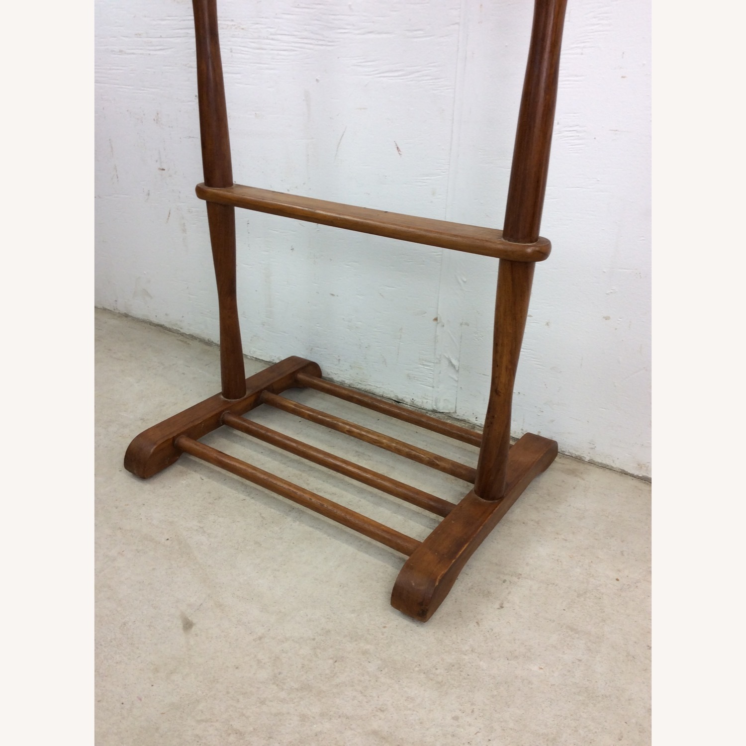 MCM Wood Gentleman's Valet with Accessory Dish - image-12