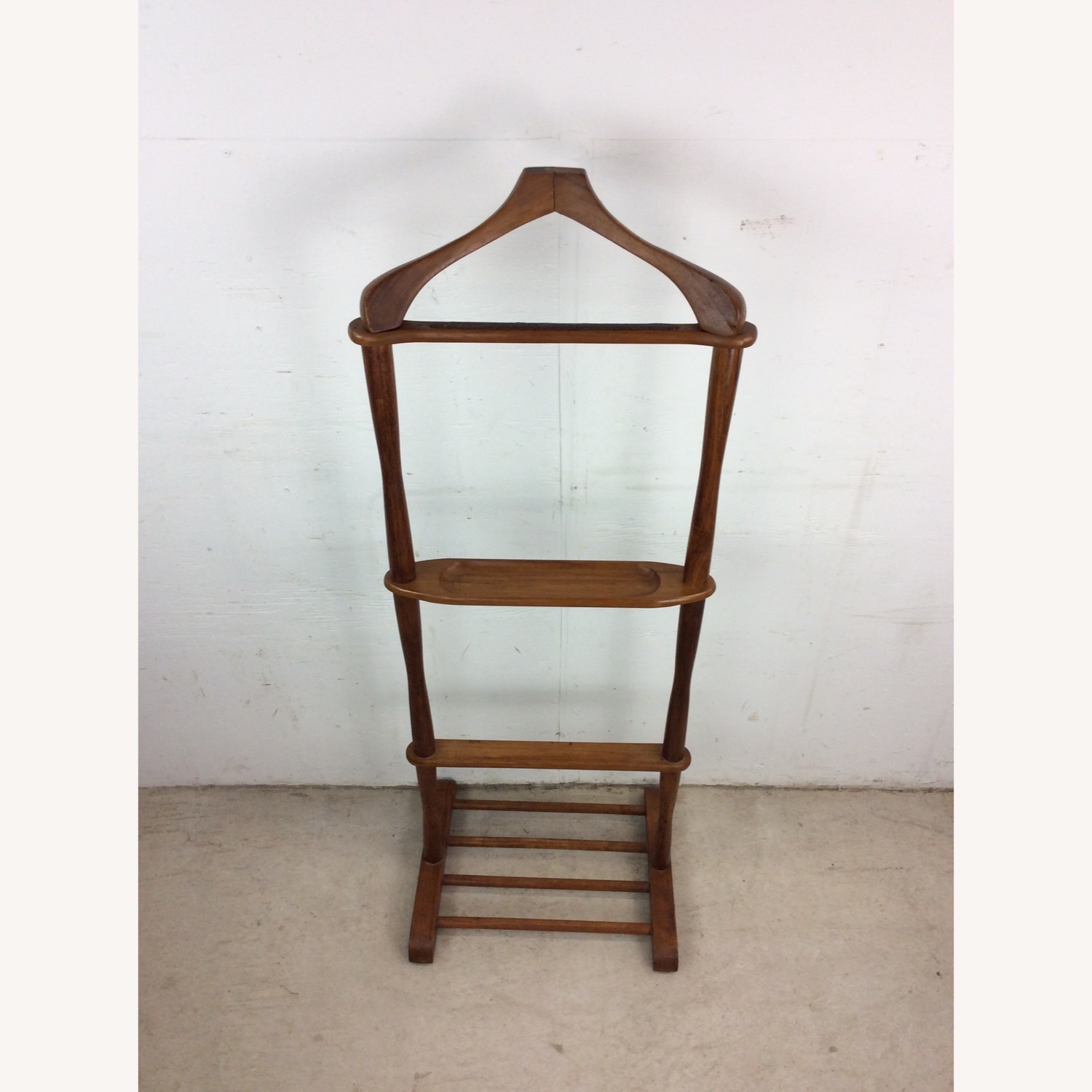 MCM Wood Gentleman's Valet with Accessory Dish - image-4