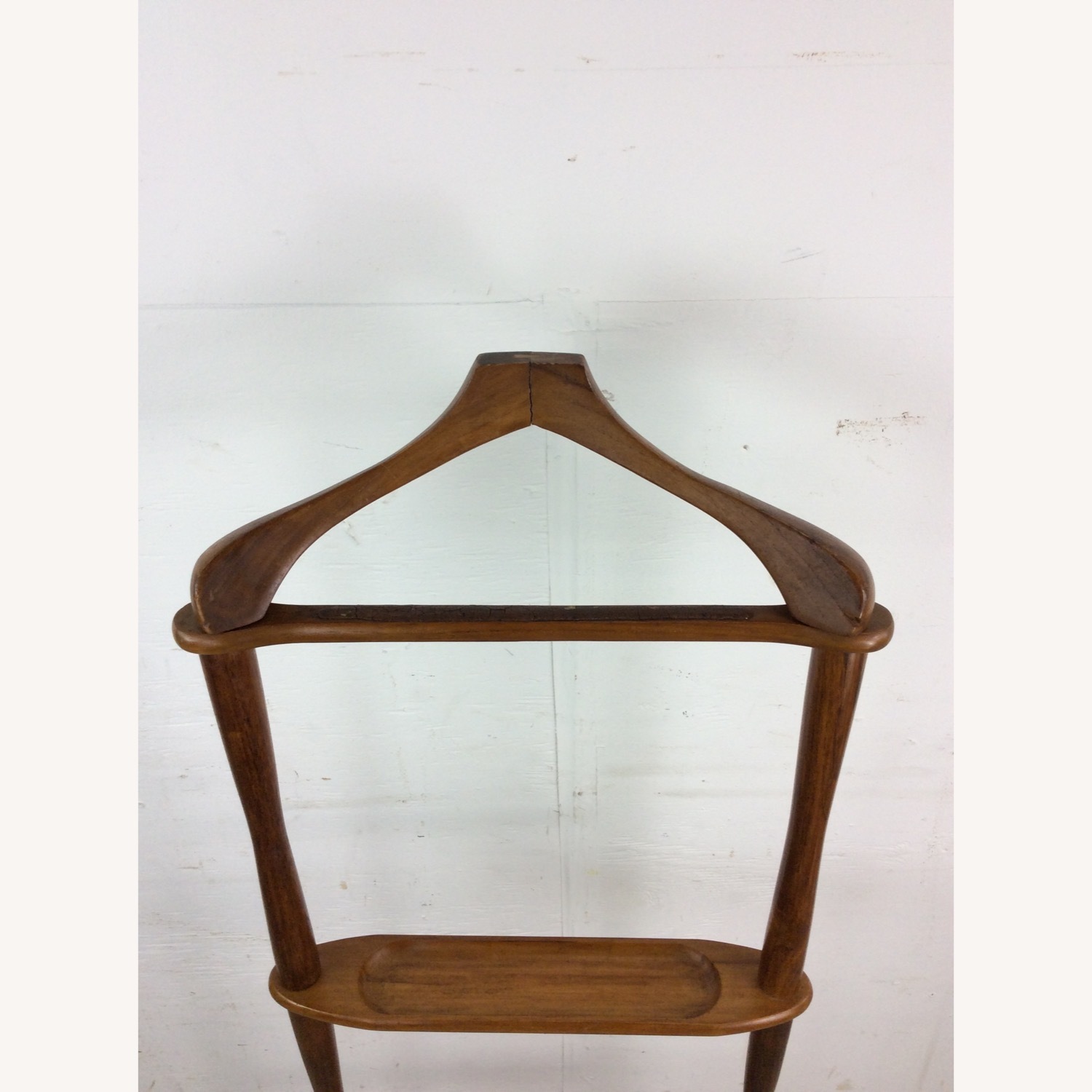 MCM Wood Gentleman's Valet with Accessory Dish - image-8