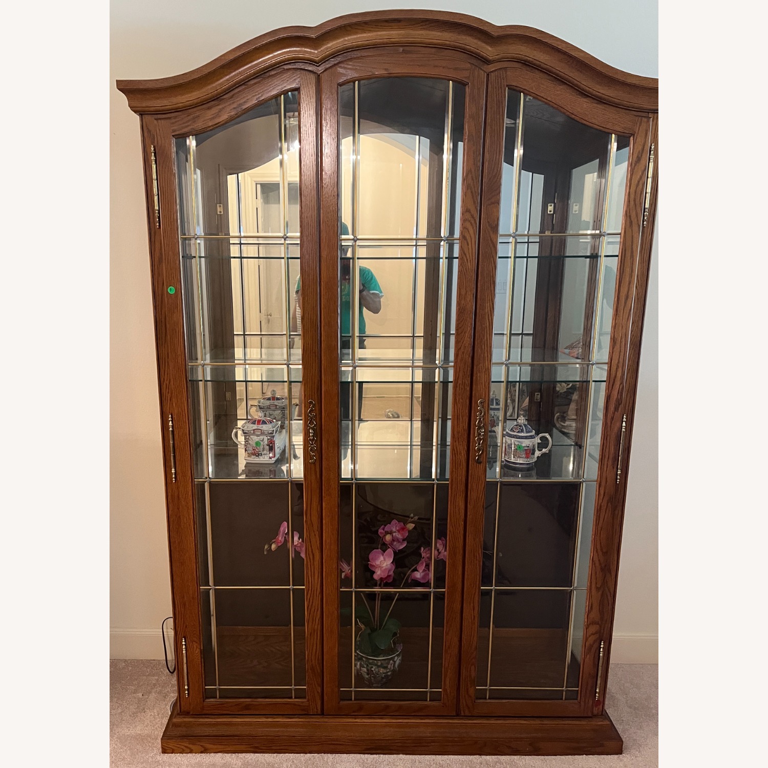 Display Case - image-1