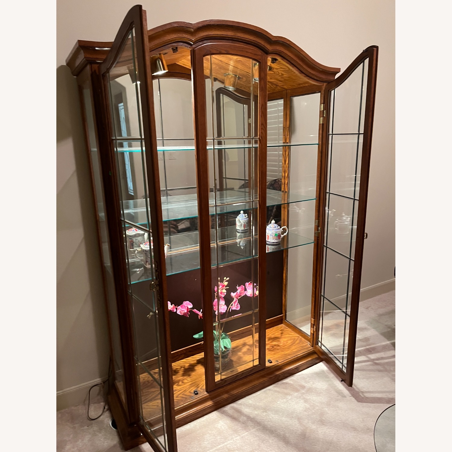 Display Case - image-2