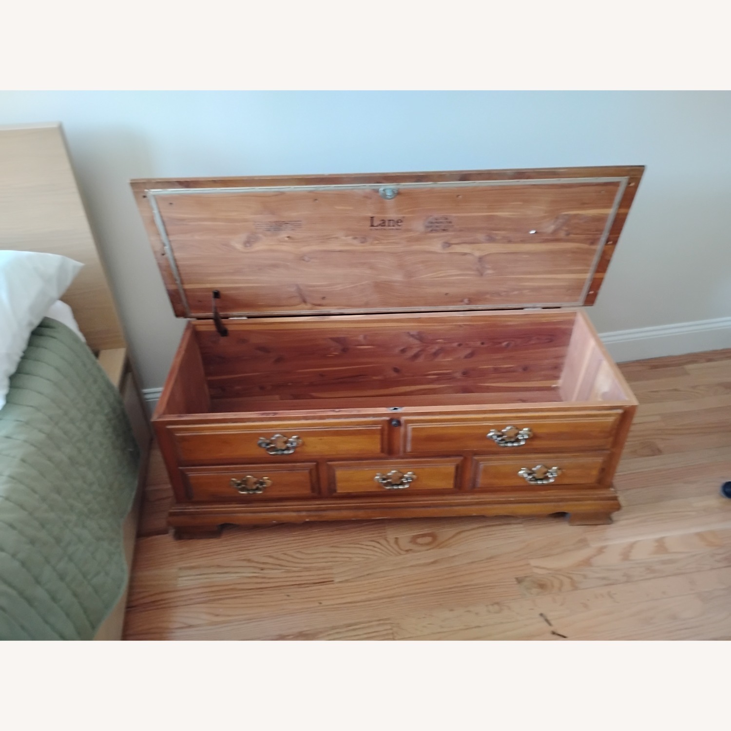 Vintage Lane Cedar Chest – 1932 - image-11