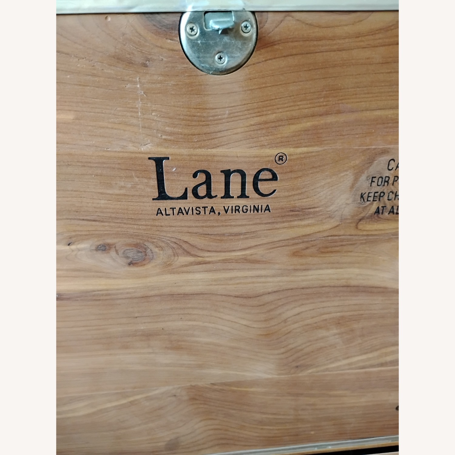 Vintage Lane Cedar Chest – 1932 - image-13