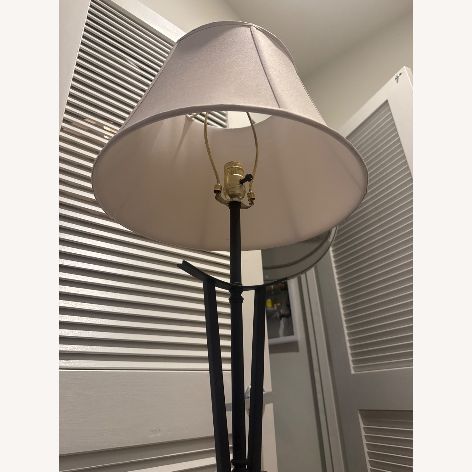 Metal Frame Floor Lamp - image-2